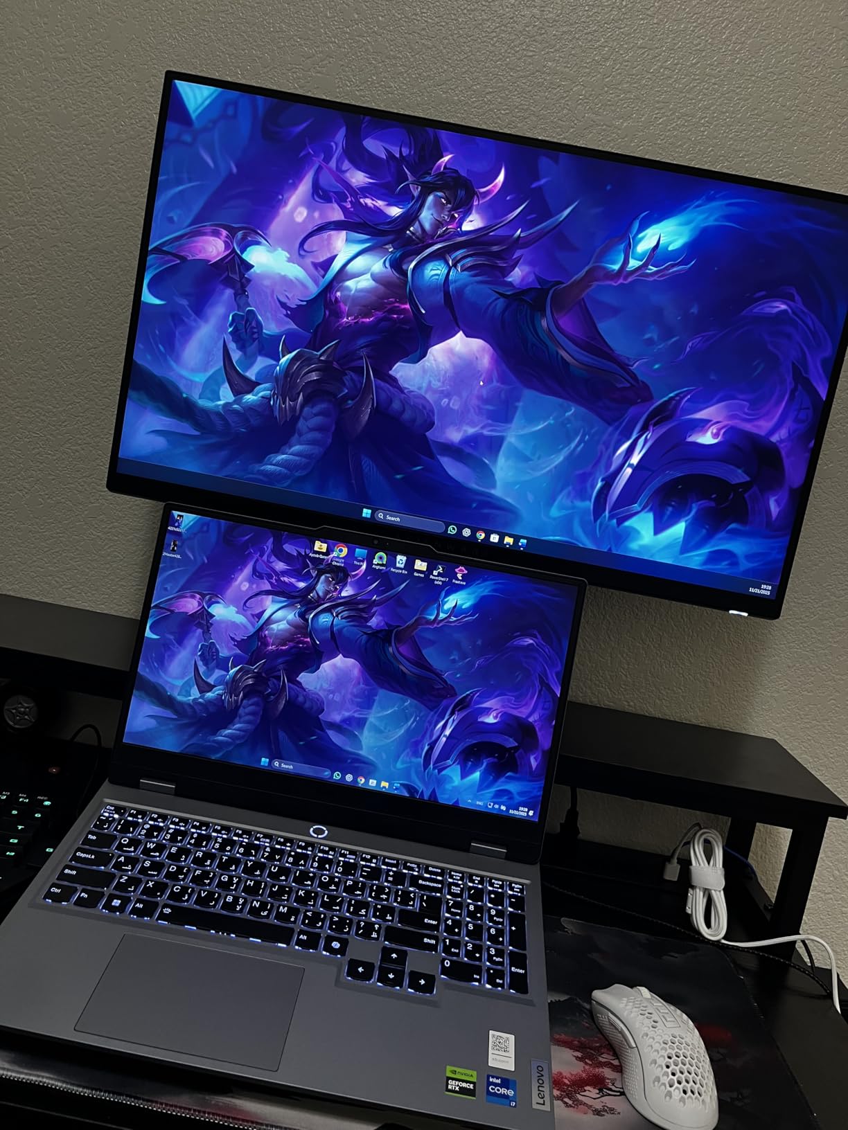 Alienware 27 Gaming Monitor - AW2725DM - 27-inch QHD 180Hz 1ms Display, IPS, NVIDIA G-SYNC, AMD Freesync, VESA AdaptiveSync. customer photo 1