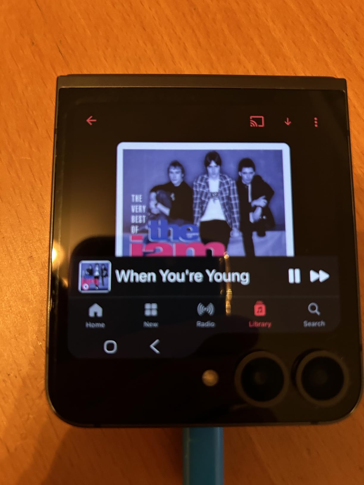 Samsung Galaxy Z Flip 6 AI Cell Phone, 256GB Unlocked Android Smartphone, FlexCam, Photo Assist, Camcorder Mode, Live Interpreter, Foldable Design, 2024, Blue (Renewed) customer photo 1