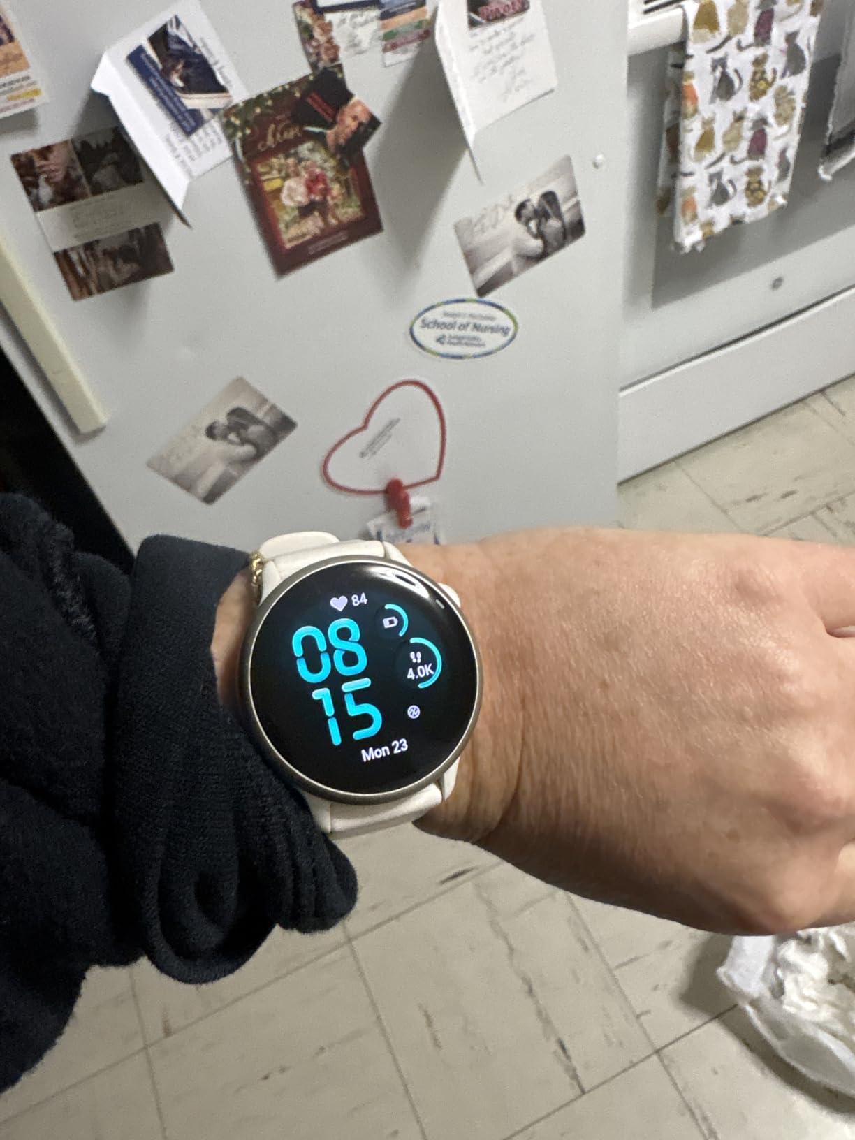 vivoactive 6, Health and Fitness GPS Smartwatch, AMOLED Display, Up to 11 Days of Battery, Slate with Black Band customer photo 2