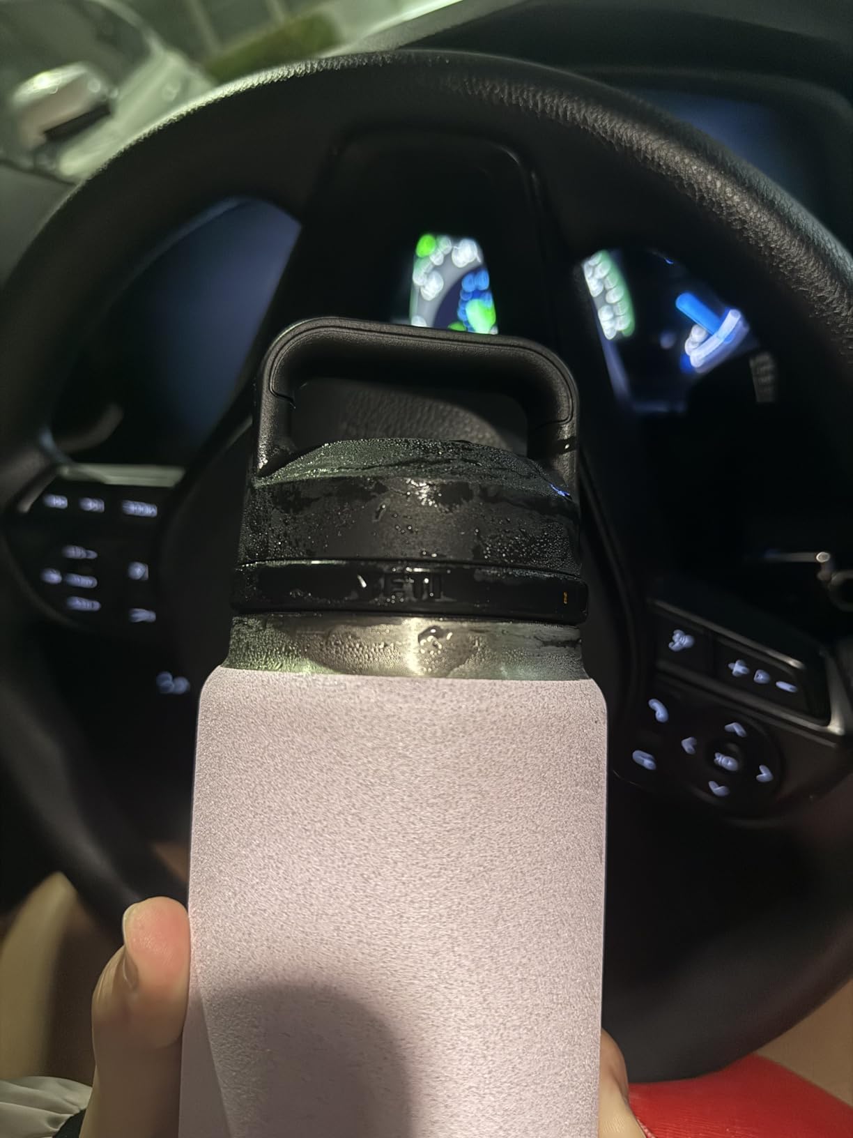 Rambler 26 oz Bottle, Leakproof, Vacuum Insulated, Stainless Steel with Chug Cap, Cherry Blossom - Textured customer photo 2