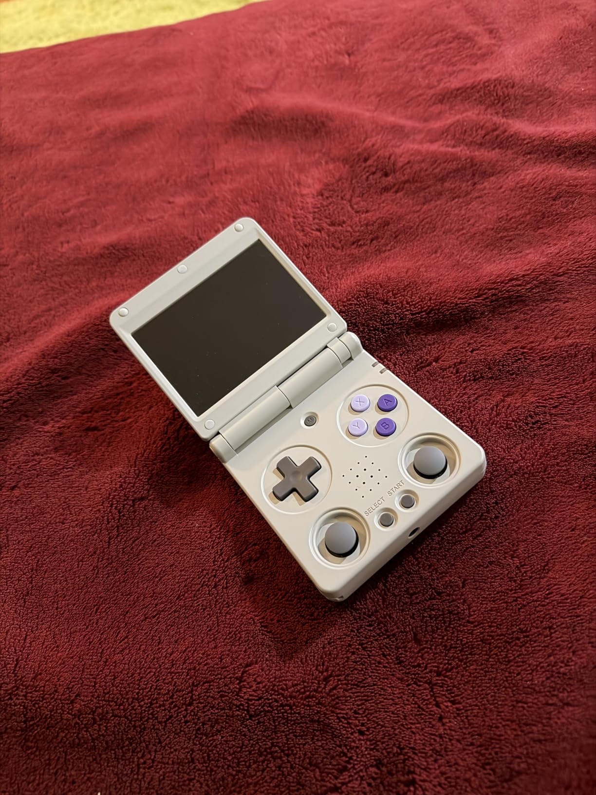 Anbernic RG34XXSP Retro Gaming Console - Flip Design, 3.4'' IPS Screen 720x480, 64G TF Card with 5000+ Games, Portable Handheld, 3300mAh Battery, WiFi HDMI Bluetooth (Black 64G) customer photo 2