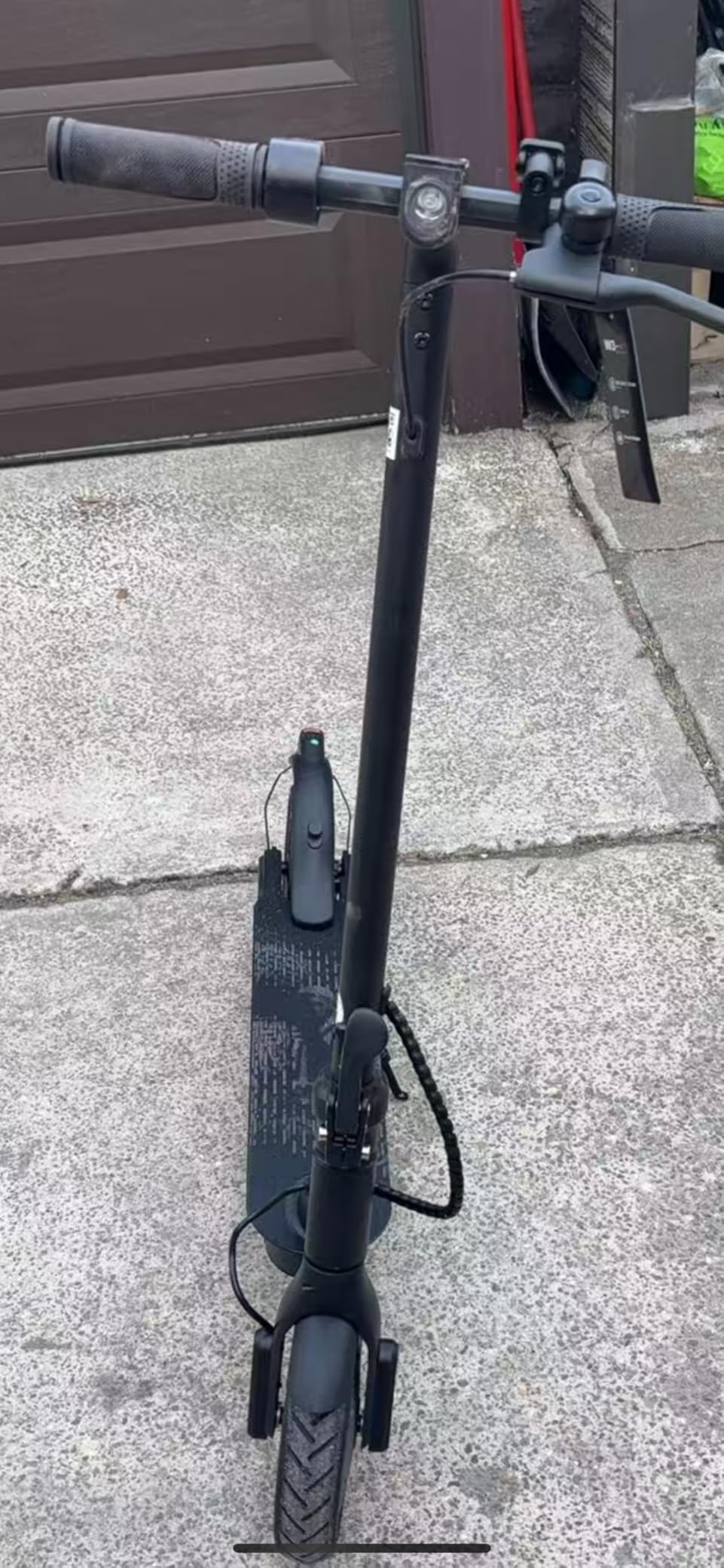 Electric Scooters - Electric Scooter for Adults, 500W Peak Motor, 18 Max MPH, 21 Miles Range, APP Control, Lightweight Foldable E-Scooter customer photo 1