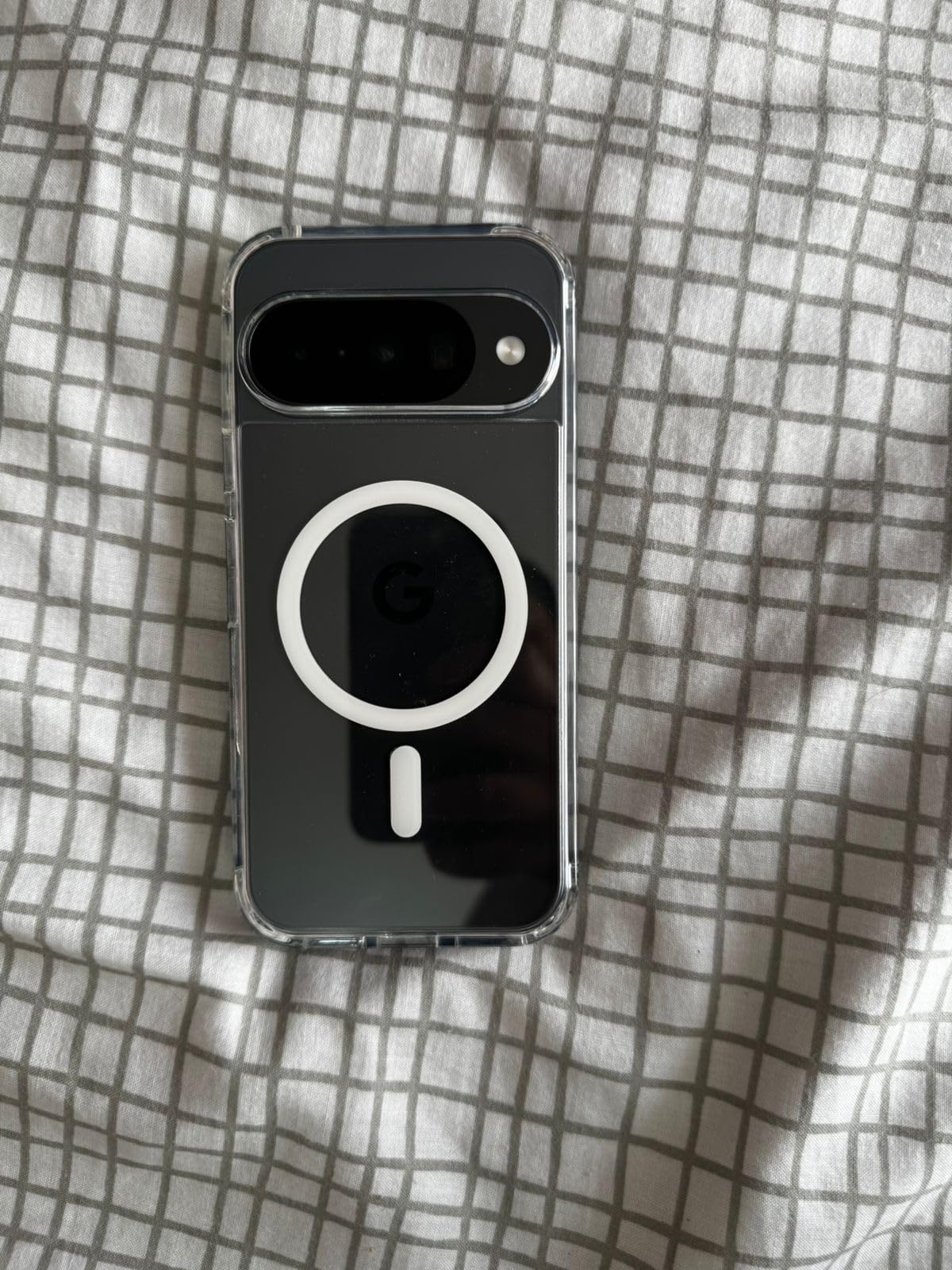 Google Pixel 10 - Unlocked Android Smartphone - Gemini AI Assistant - Advanced Triple Rear Camera, Fast-Charging 24+ Hour Battery, and 6.3