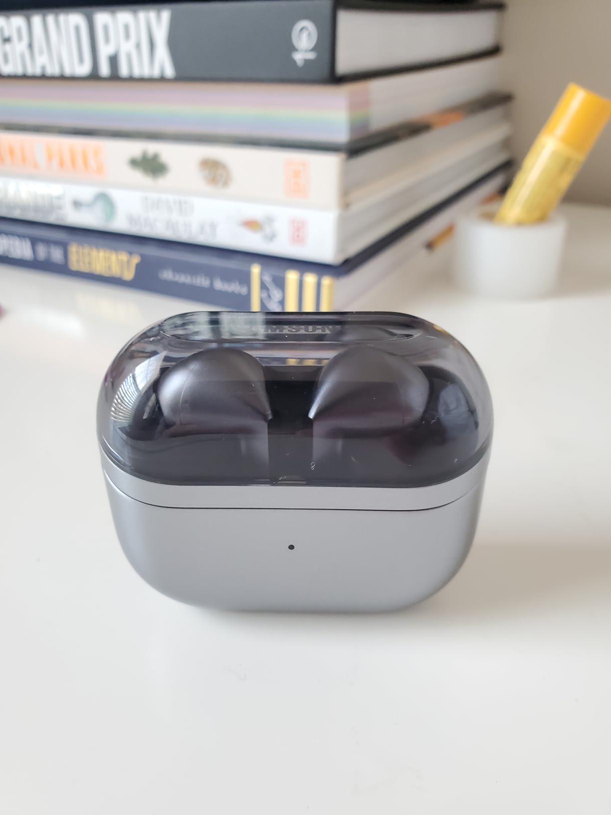 Galaxy Buds 3 FE (2025) True Wireless Bluetooth Earbuds, Active Noise Cancellation, Powerful Sound, Clear Calls, Long Lasting Battery, Hands Free AI, Black customer photo 2