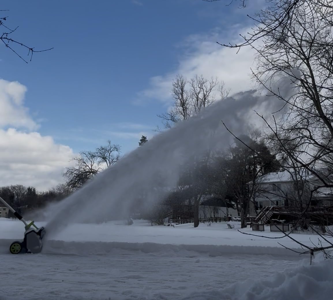 Cordless Snow Shovel: DEKOPRO 40V|17-Inch Cordless Snow Blower, Electric Snow Shove with Adjustable Chute, Lightweight Electric Snow Blower for Sidewalks & Stairs (2x20V Batteries) customer photo 2