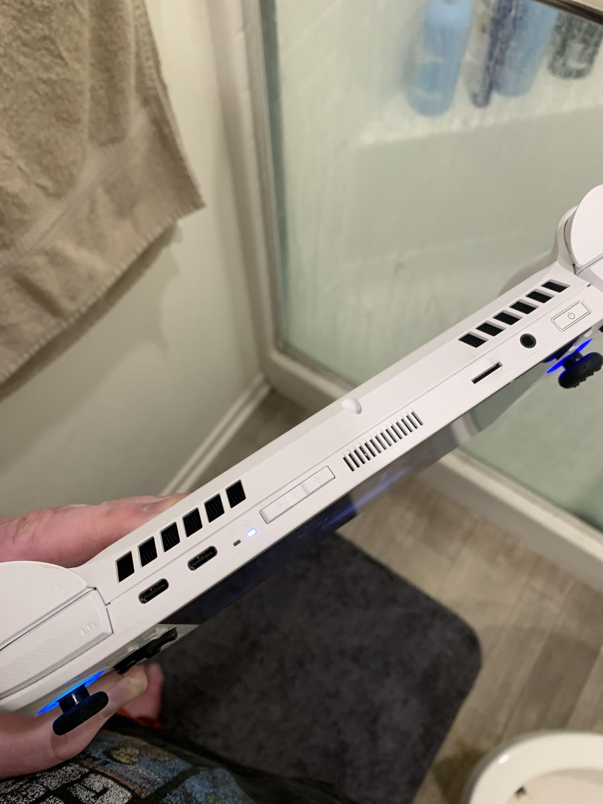 ASUS ROG Xbox Ally - 7