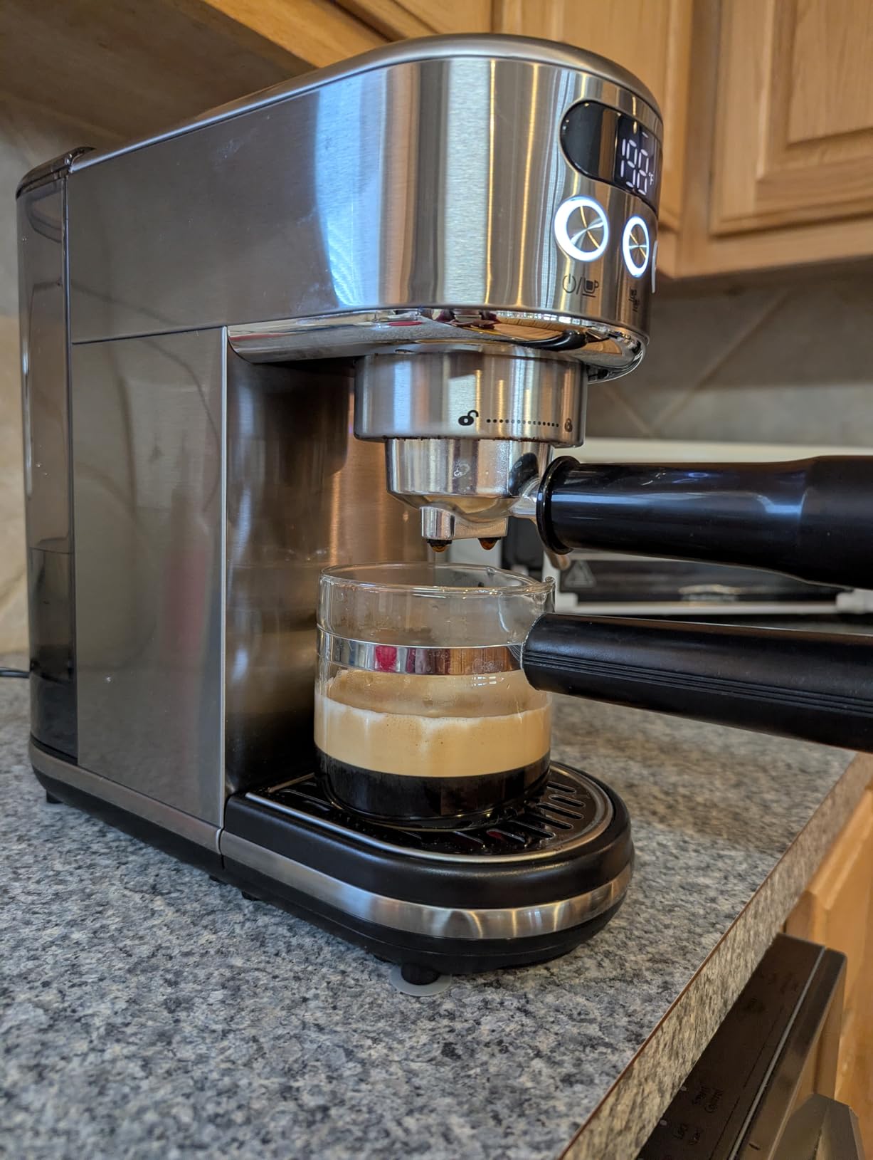 Neretva Espresso Machine 20 Bar, Super Compact Espresso Maker Stainless Steel Professional Espresso Maker Machine with Power Steam & LED Display for Home Barista Latte and Cappuccino Maker-Beige customer photo 2