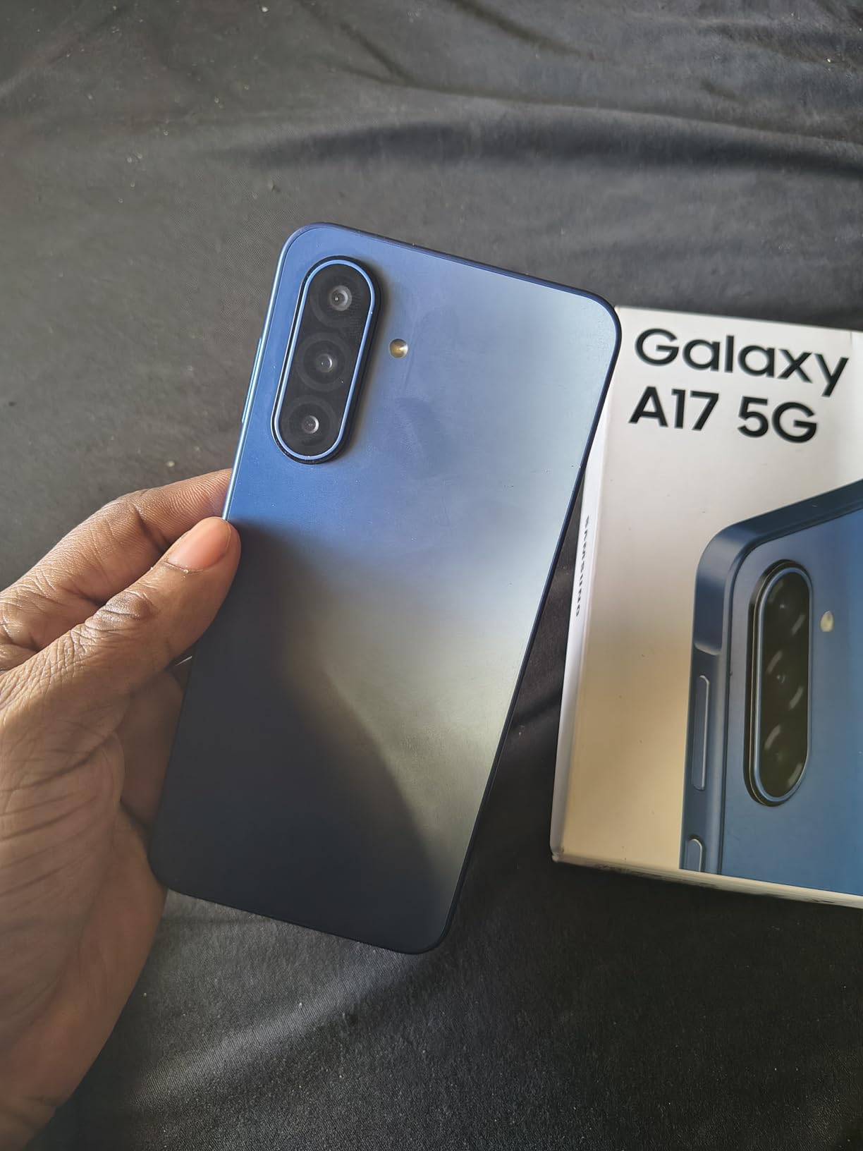 Galaxy A17 5G Smart Phone, 128GB, Large AMOLED, High-Res Camera, Durable Design, Super Fast Charging, Expandable Storage, Circle to Search, 2025, US 1 Yr Manufacturer Warranty, Blue customer photo 1