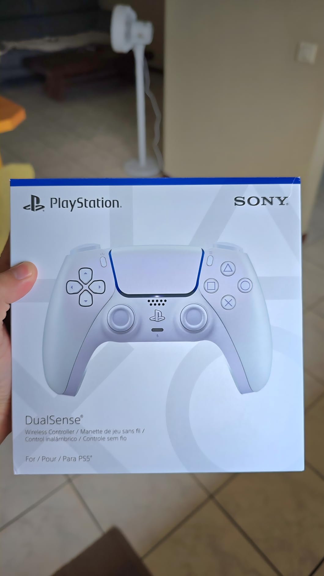 PlayStation DualSense Wireless Controller - Midnight Black customer photo 1