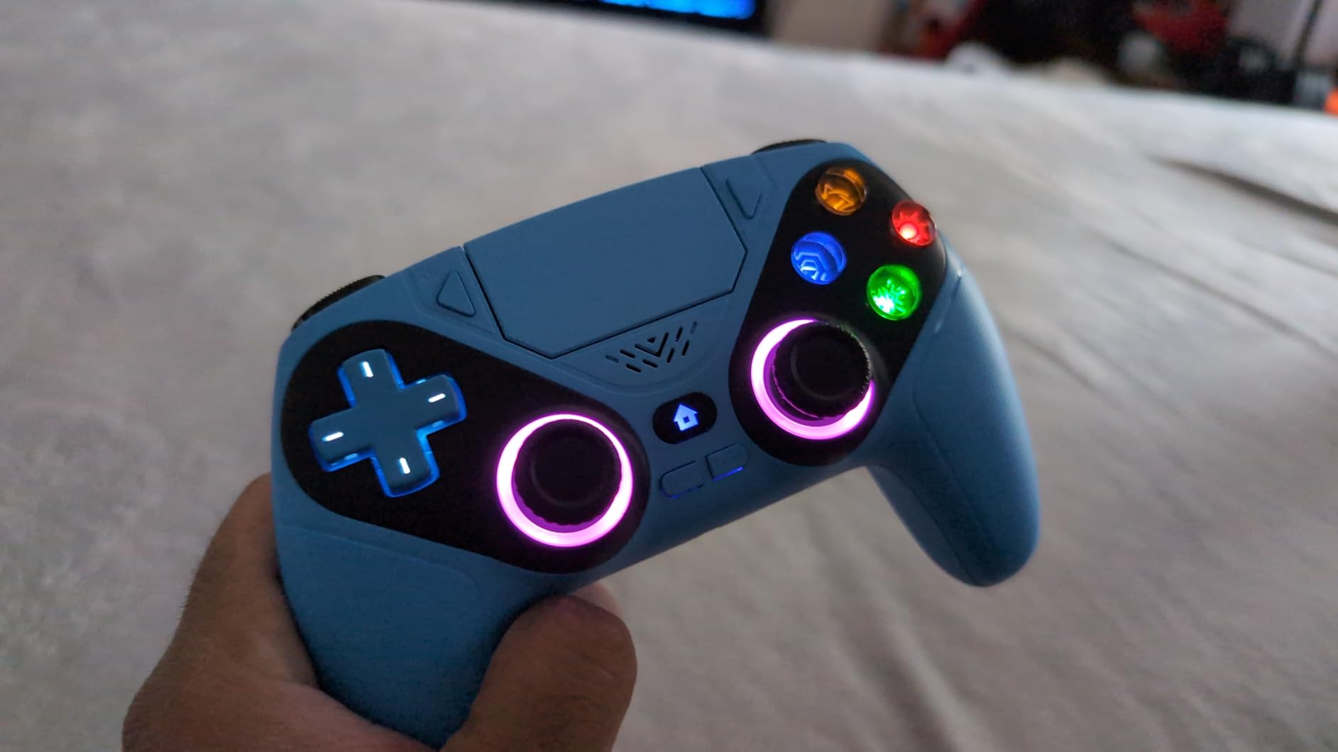 Dinosoo RGB Wireless Controller for PS5/PC - Bluetooth Gamepad with Turbo customer photo 1