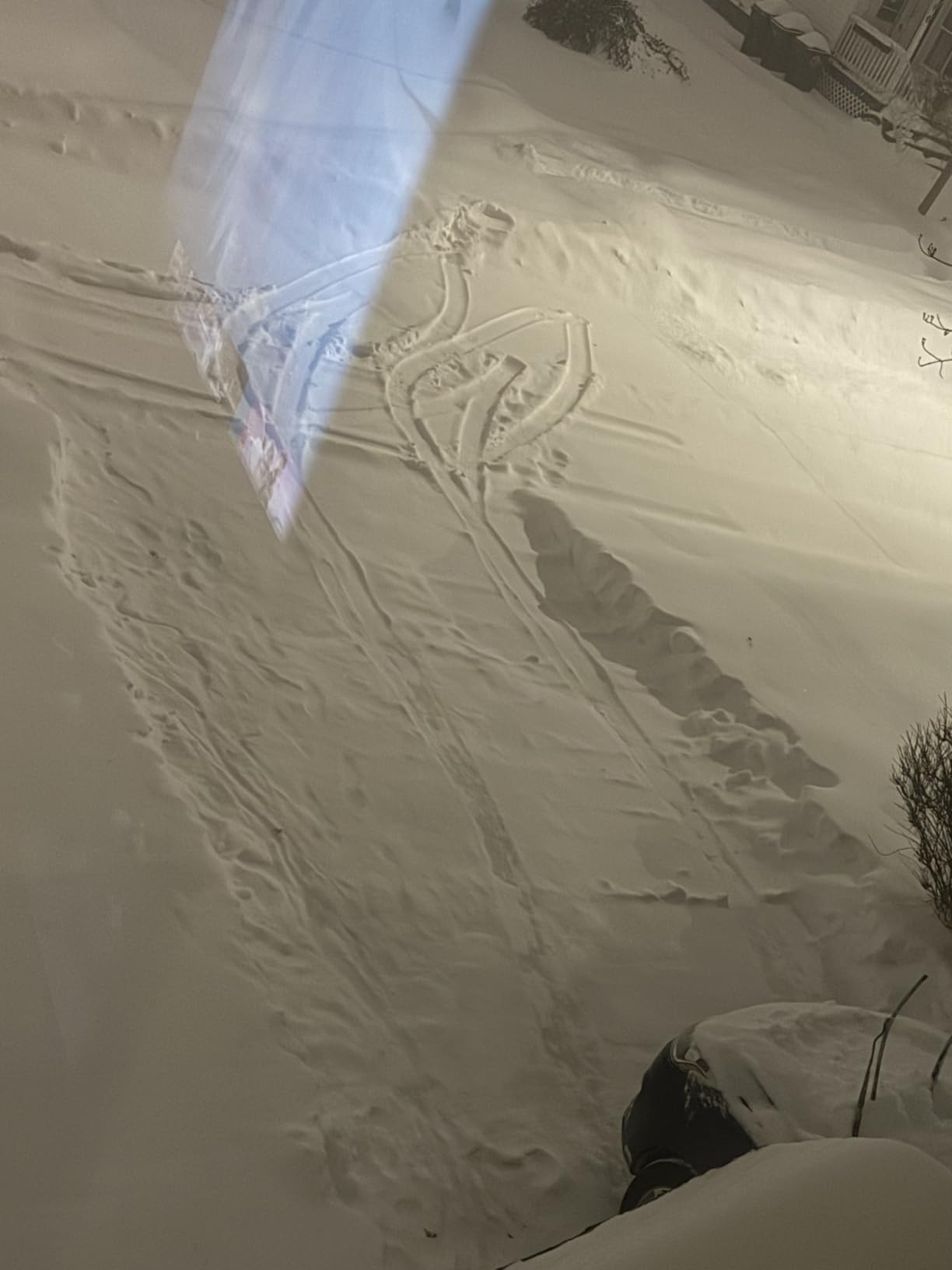 Westinghouse WSnow11SD Corded Snow Shovel, 11-inches Wide, Electric Snow Shovel with 20ft Throwing Distance, Plows 300lbs/min for Driveway/Steps/Sidewalk/Porch customer photo 2