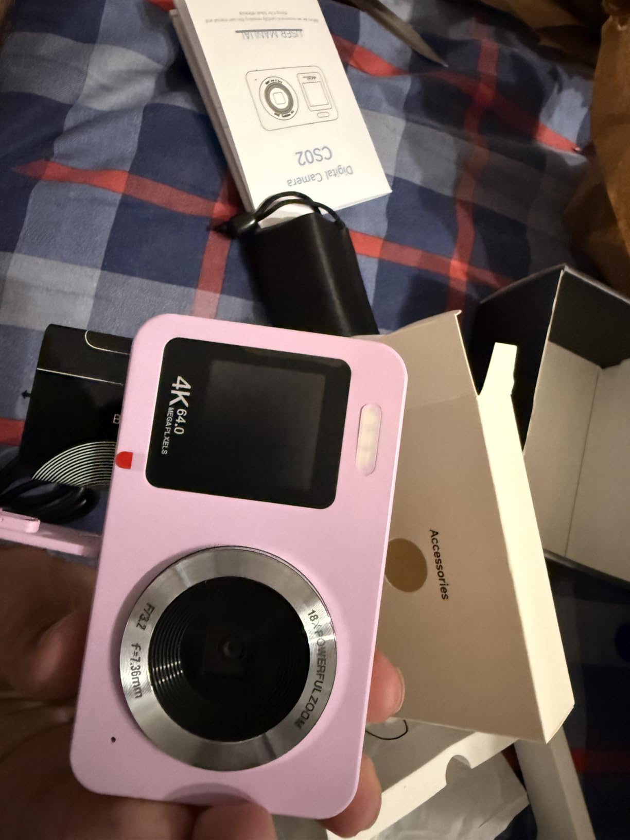 Digital Camera, 4K 64MP UHD Dual Screens Camera, 18X Zoom, Portable Small Point and Shoot Digital Cameras with 64GB TF Card, 2 Rechargeable Batteries for Kids, Teens, Adult, Selfies, Gifts- White customer photo 2