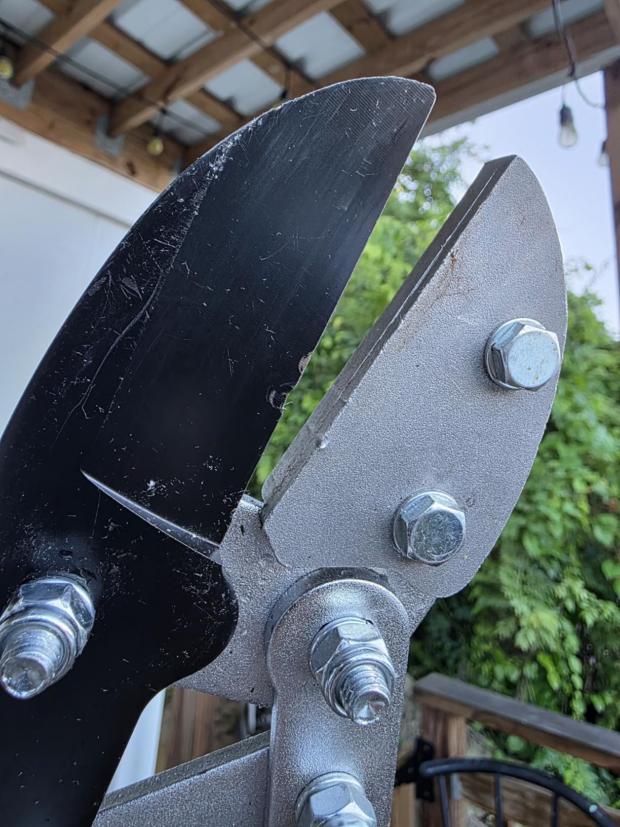 Corona Tools Compound Action Anvil Lopper - 32-Inch Heavy-Duty Branch Cutter for Tree Trimming & Pruning, Garden Loppers for Thick Branches customer photo 1
