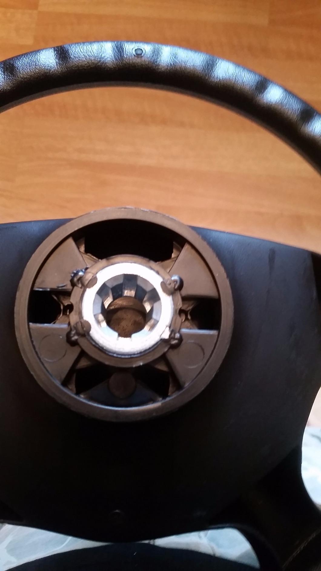 SEACHOICE Universal UV-Resistant 4-Spoke Marine Boat Steering Wheel customer photo 2