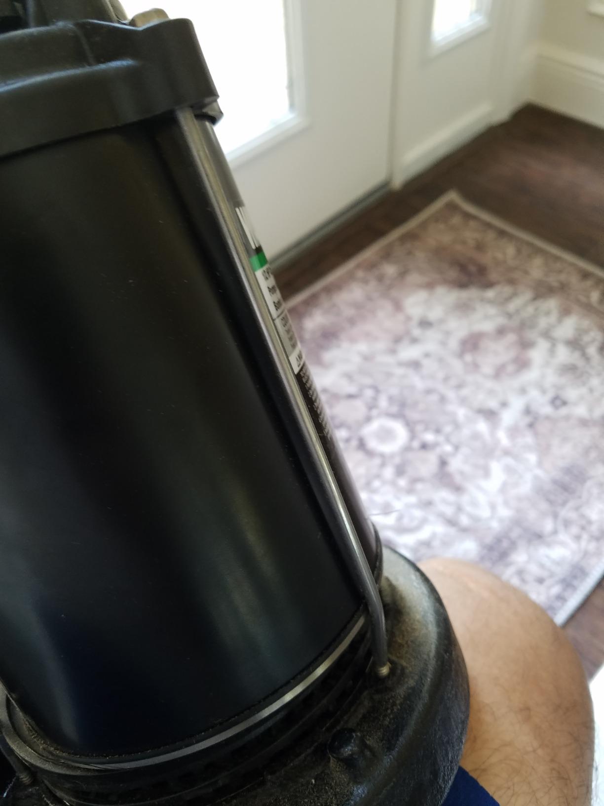 WAYNE CDU800 1/2 HP Submersible Sump Pump - Cast Iron & Stainless Steel, Vertical Float Switch, 5,100 GPH, 3-Year Warranty customer photo 2