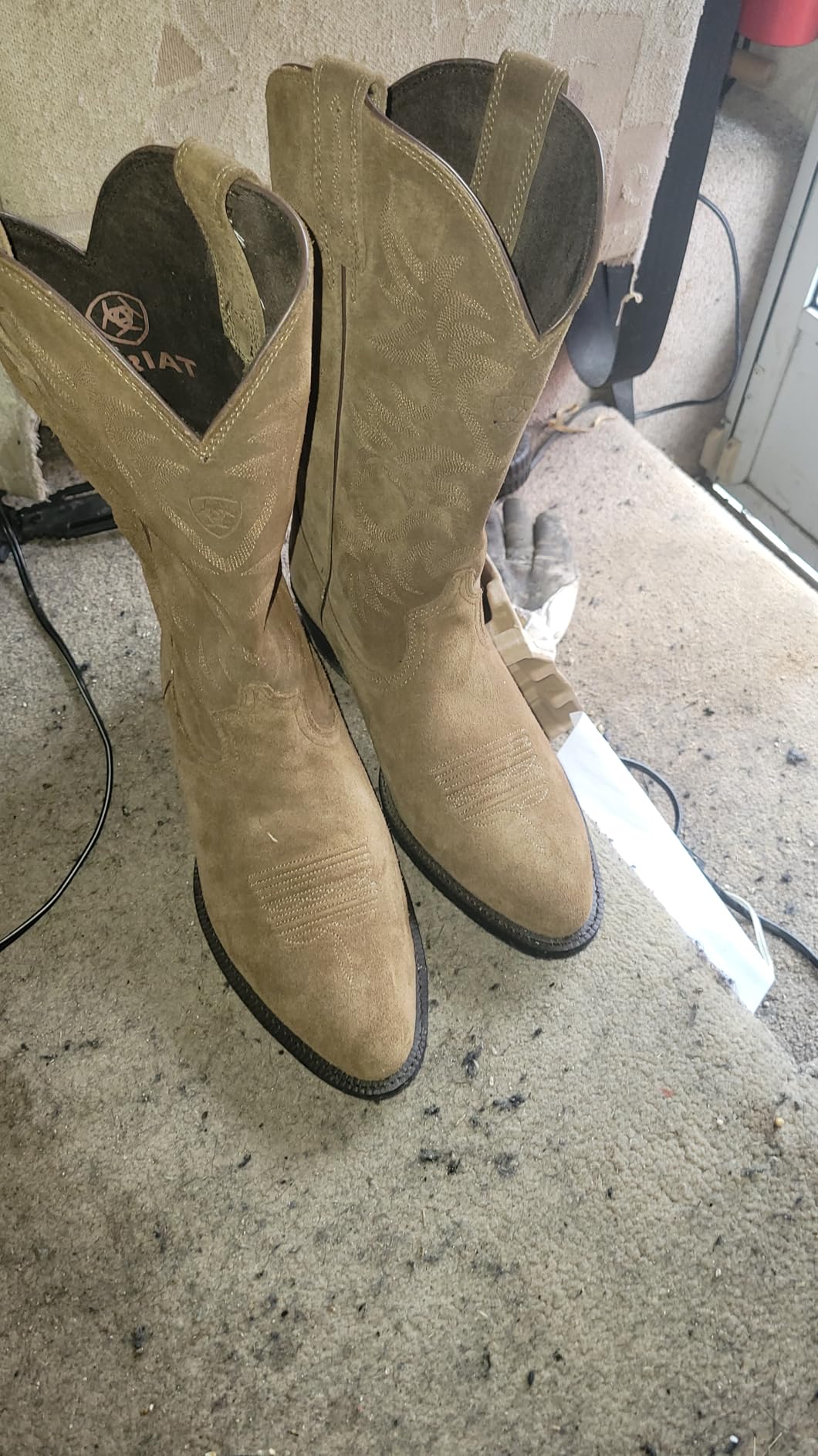 Ariat Men's Heritage R Toe Western Boot customer photo 2