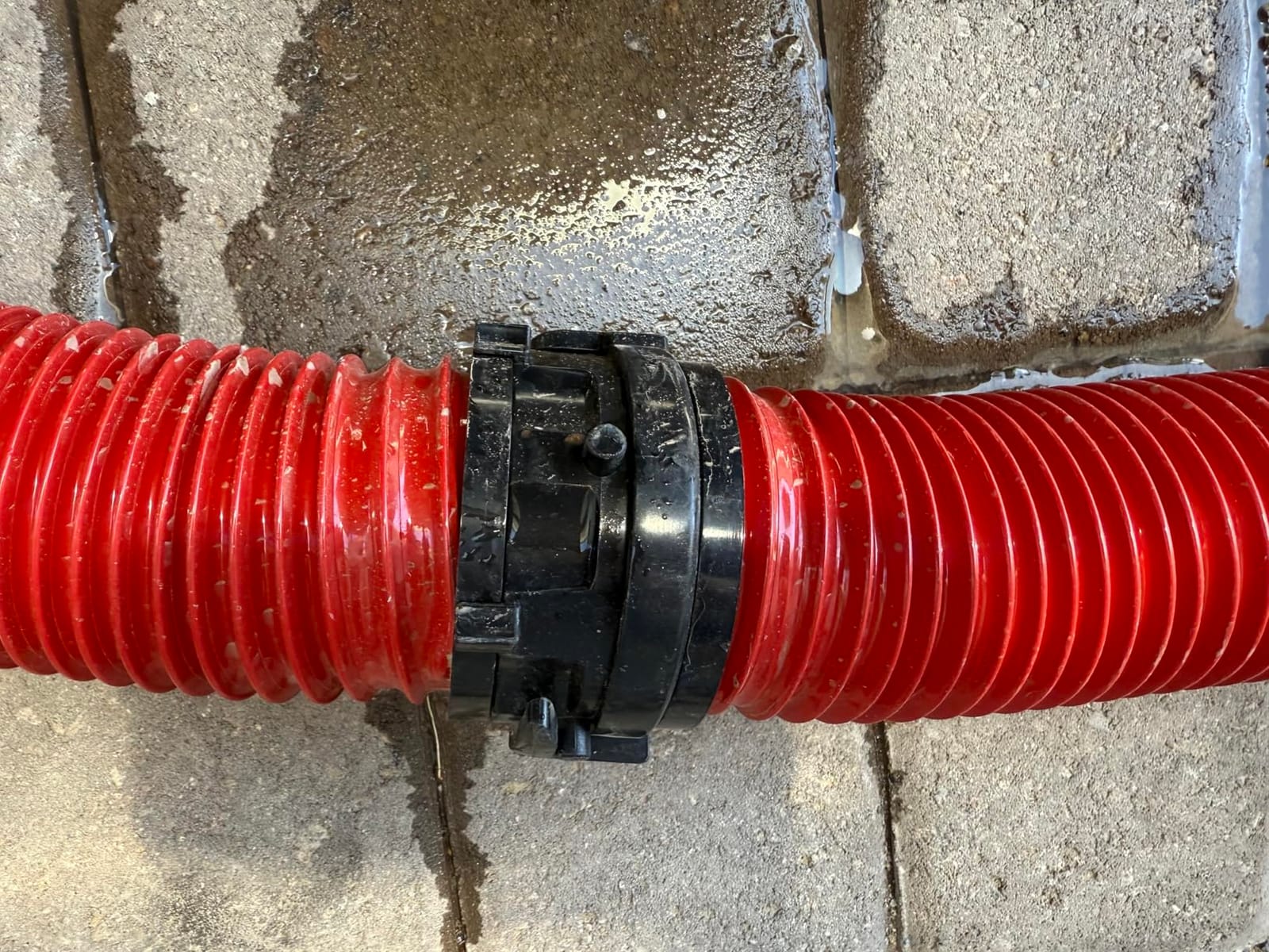Valterra EZ Coupler 20-Foot RV Sewer Hose Kit for RV Camper, Includes 2 Attachable 10-Foot Hoses with Rotating Fittings and 90 Degree Clearview Sewer Adapter customer photo 2