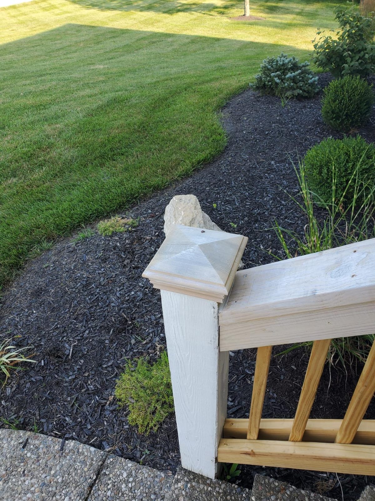 RUST-OLEUM 03101 Exterior Mildew Performance Paint, White customer photo 1