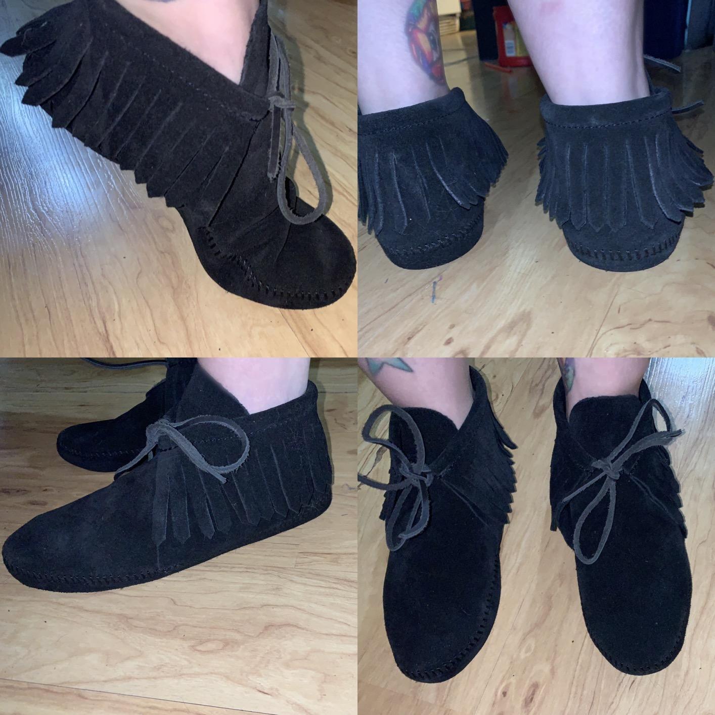 Minnetonka Women's Classic Fringe Boot customer photo 1