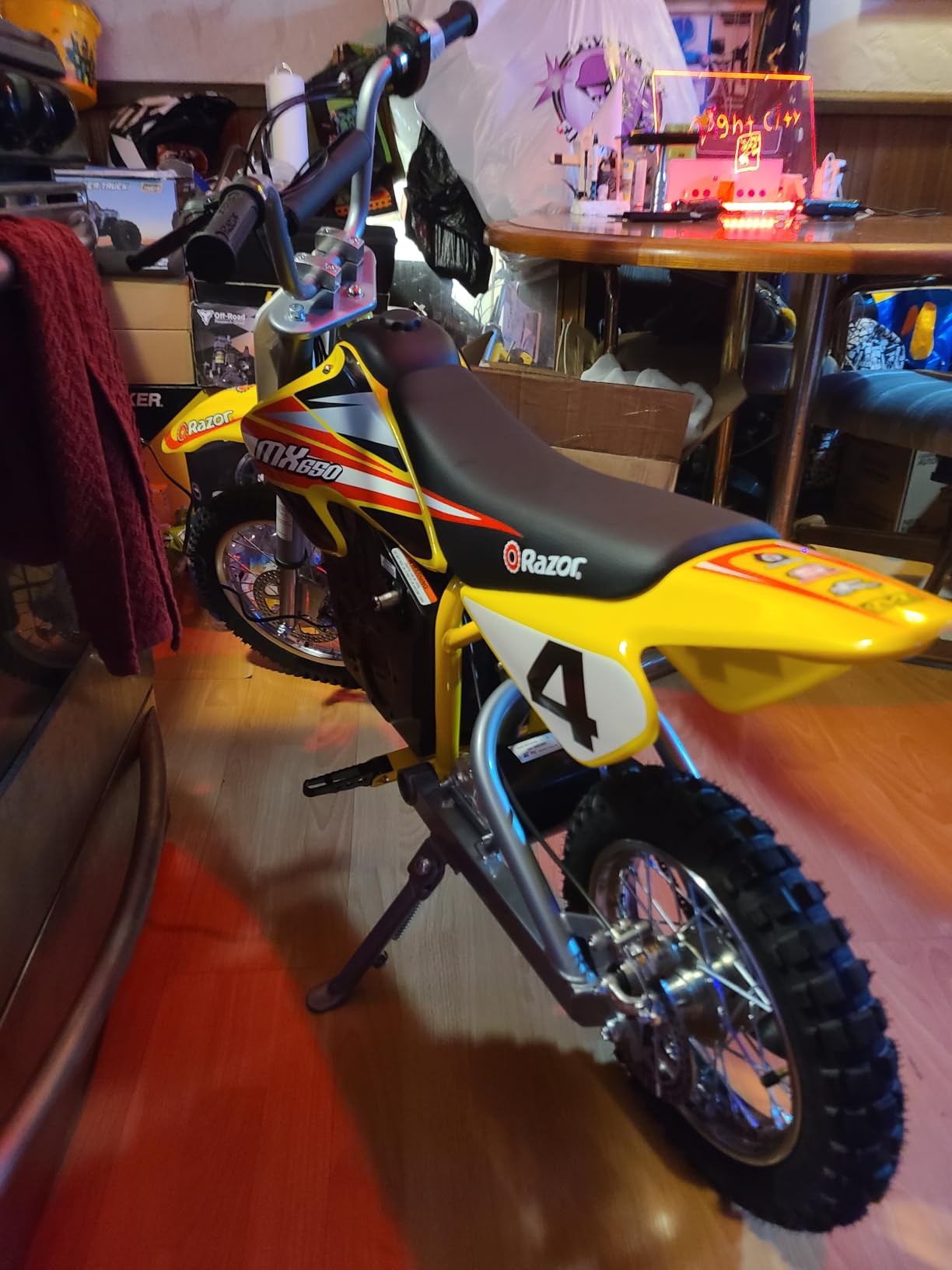 Razor MX650 Dirt Rocket Off-Road Motocross Bike - 36V Electric Ride-On, Up to 17 mph, Dual Suspension, Hand-Operated Dual Brakes, Twist Grip Throttle, Authentic Motocross Bike Geometry customer photo 1