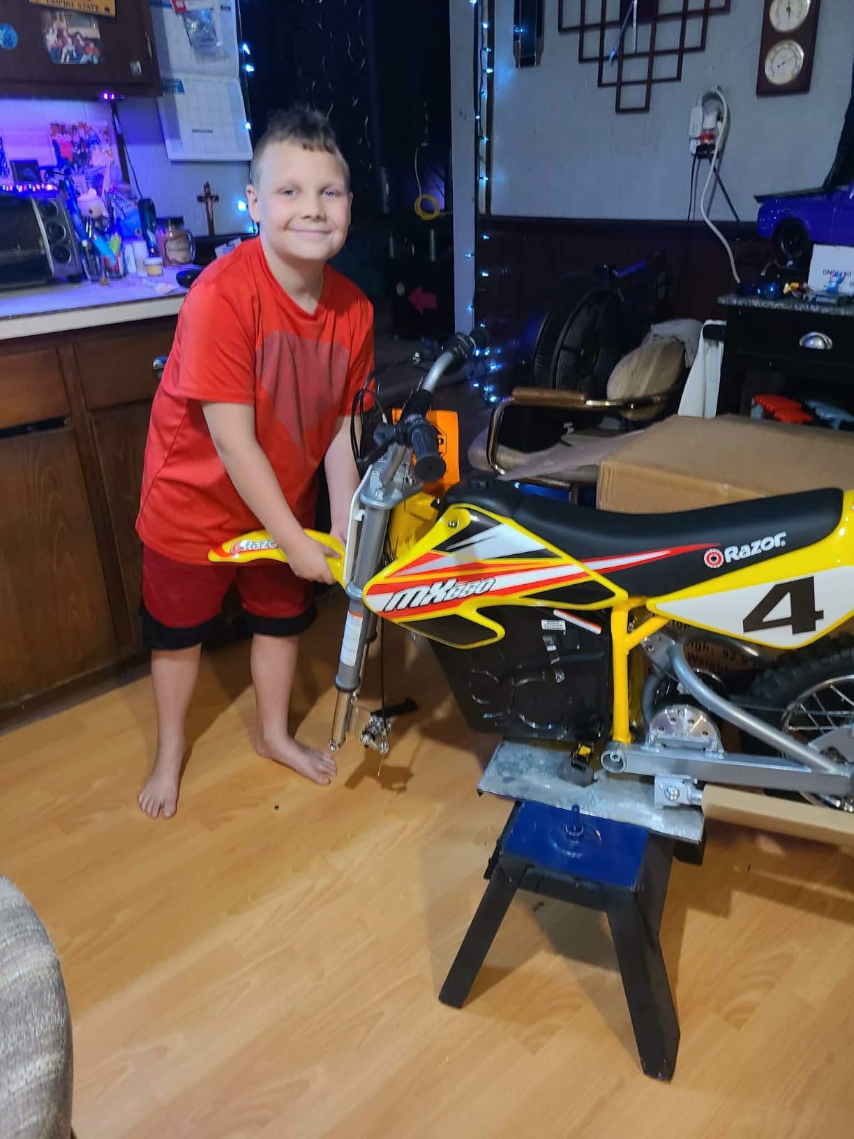 Razor MX650 Dirt Rocket Off-Road Motocross Bike - 36V Electric Ride-On, Up to 17 mph, Dual Suspension, Hand-Operated Dual Brakes, Twist Grip Throttle, Authentic Motocross Bike Geometry customer photo 2
