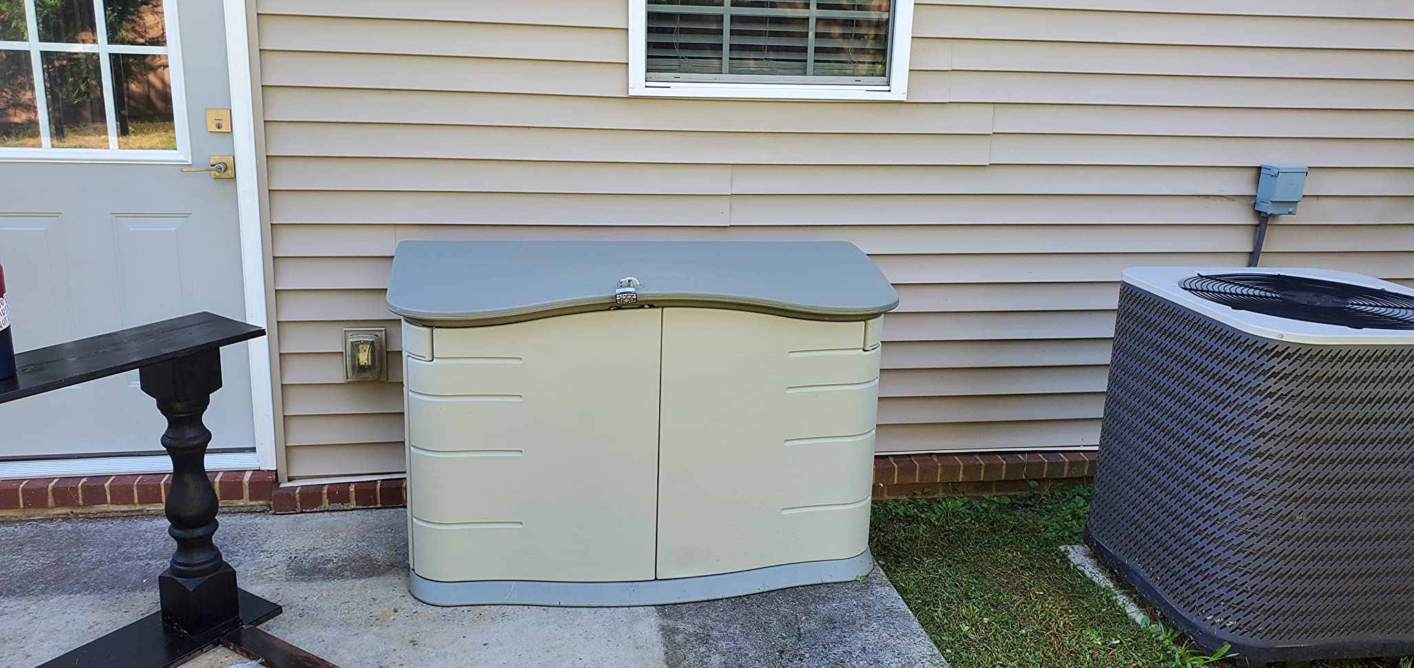 Rubbermaid Small Horizontal Resin Outdoor Storage Shed With Floor (4.5 x 3 Ft) Weather Resistant, Beige/Brown, Organization for Home/Backyard/Pool Chemicals/Toys/Garden Tools/Porch/Patio Cushions customer photo 1