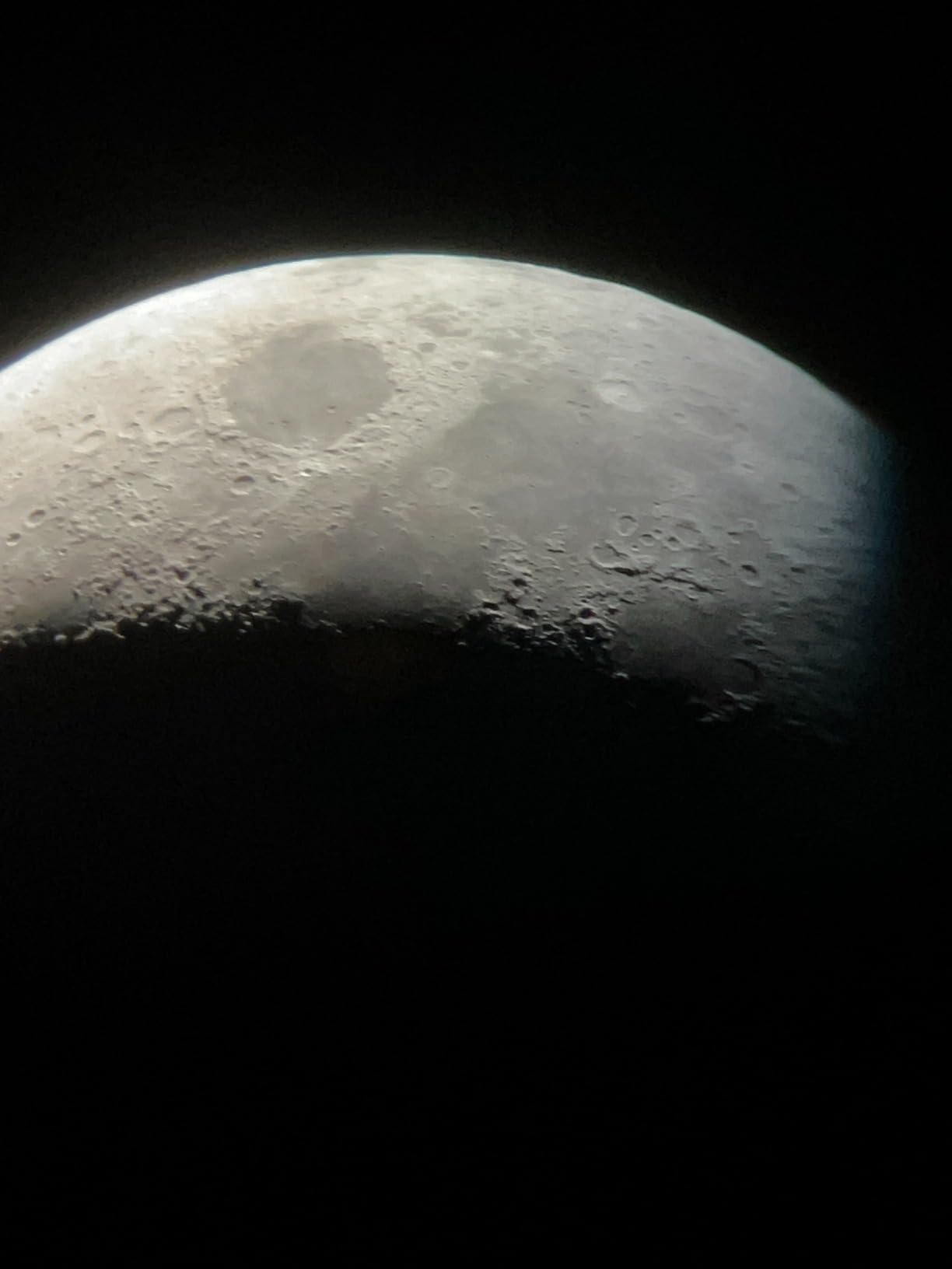 Celestron AstroMaster 130EQ Telescope for Deep-Sky Beginners | Large 130mm Optics, Bright Moon & Deep-Sky Views, Perfect First Telescope, German Equatorial Mount with Easy Manual Controls customer photo 2