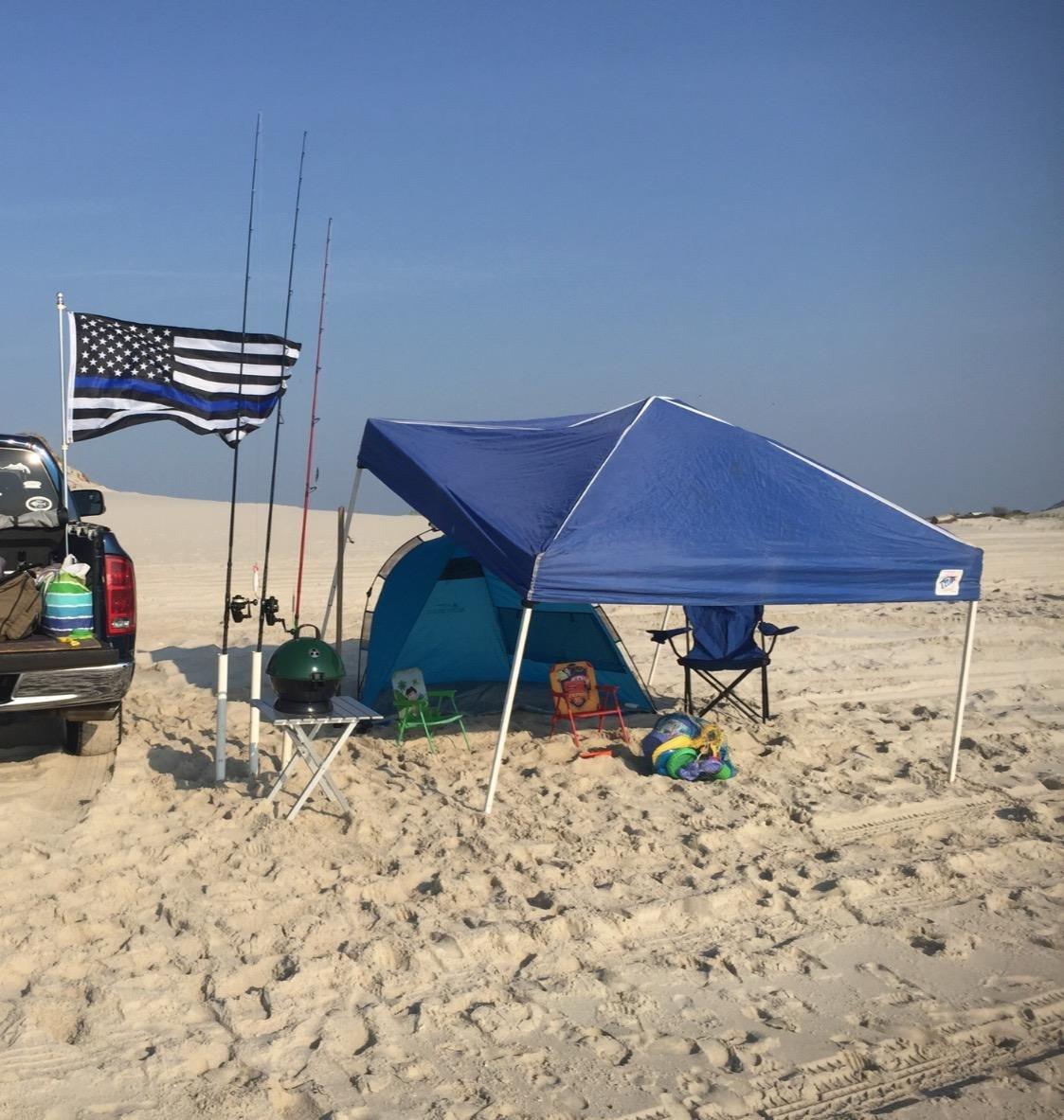 E-Z UP Sierra II Instant Pop Up Outdoor Canopy 10' x 10', Roller Bag and 4 Piece Spike Set, Royal Blue customer photo 1