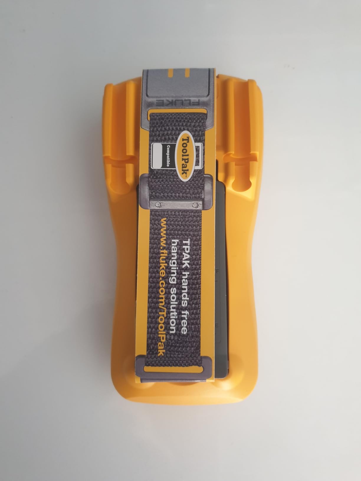 Fluke 117 Digital Multimeter, Non-Contact AC Voltage Detection, Measures Resistance/Continuity/Frequency/Capacitance/Min Max Average, Automatic AC/DC Selection, Low Impedance Mode customer photo 1