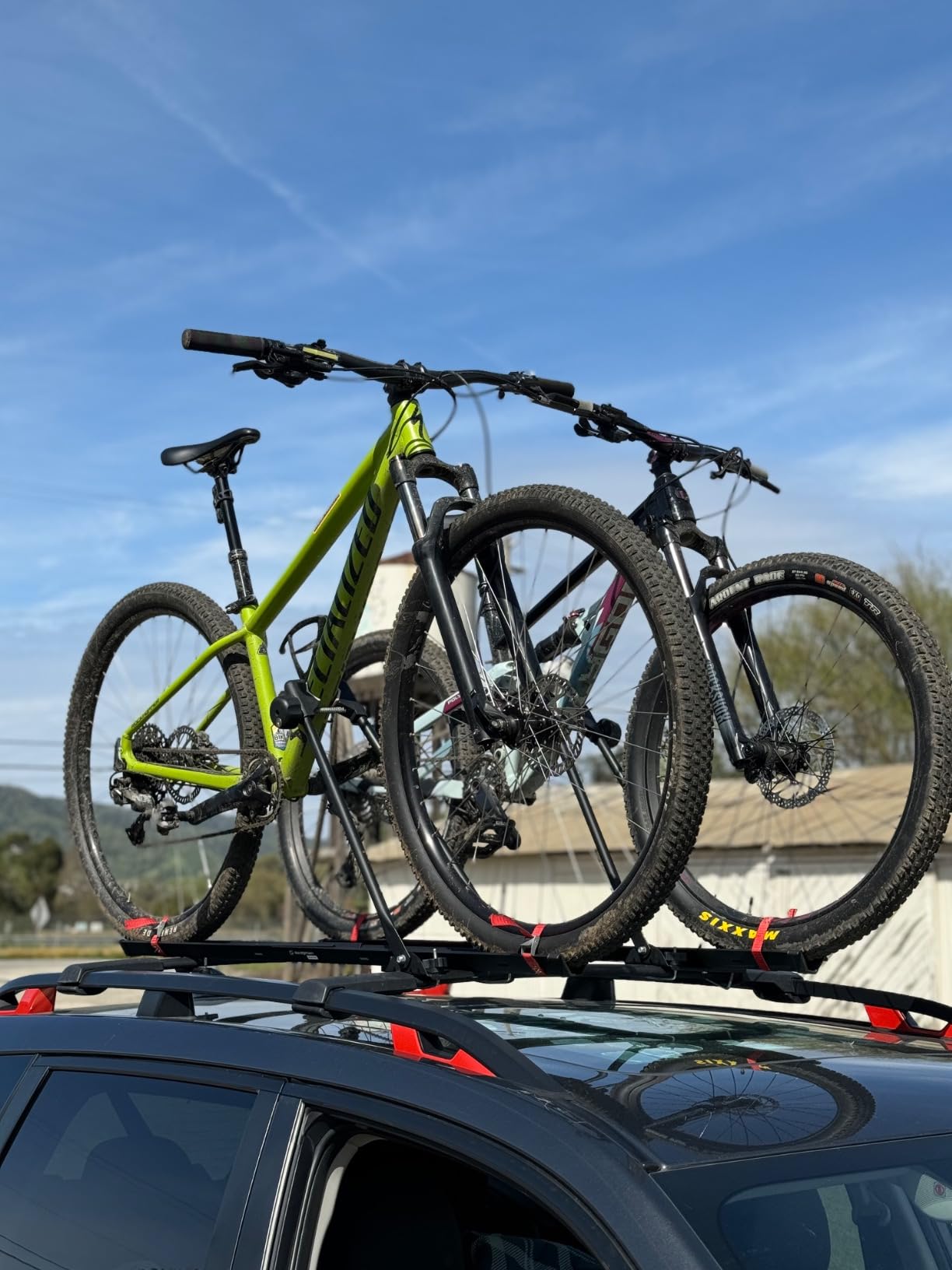 Swagman Upright Roof Mount Bike Rack - Rooftop Upright Bike Carrier for Secure Bicycle Transport customer photo 2