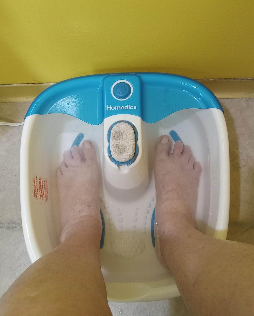 Homedics Bubble Mate Foot Spa, Toe Touch Controlled Foot Bath with Invigorating Bubbles and Splash Proof, Raised Massage Nodes and Removable Pumice Stone customer photo 2