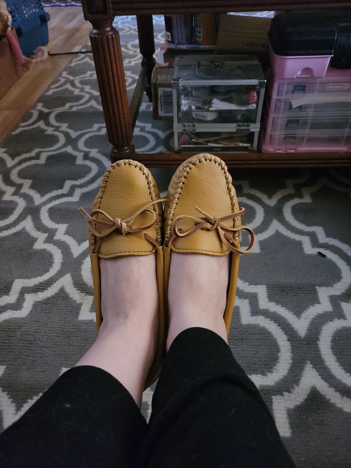 Minnetonka Women's Double Deerskin Softsole Moccasin customer photo 2