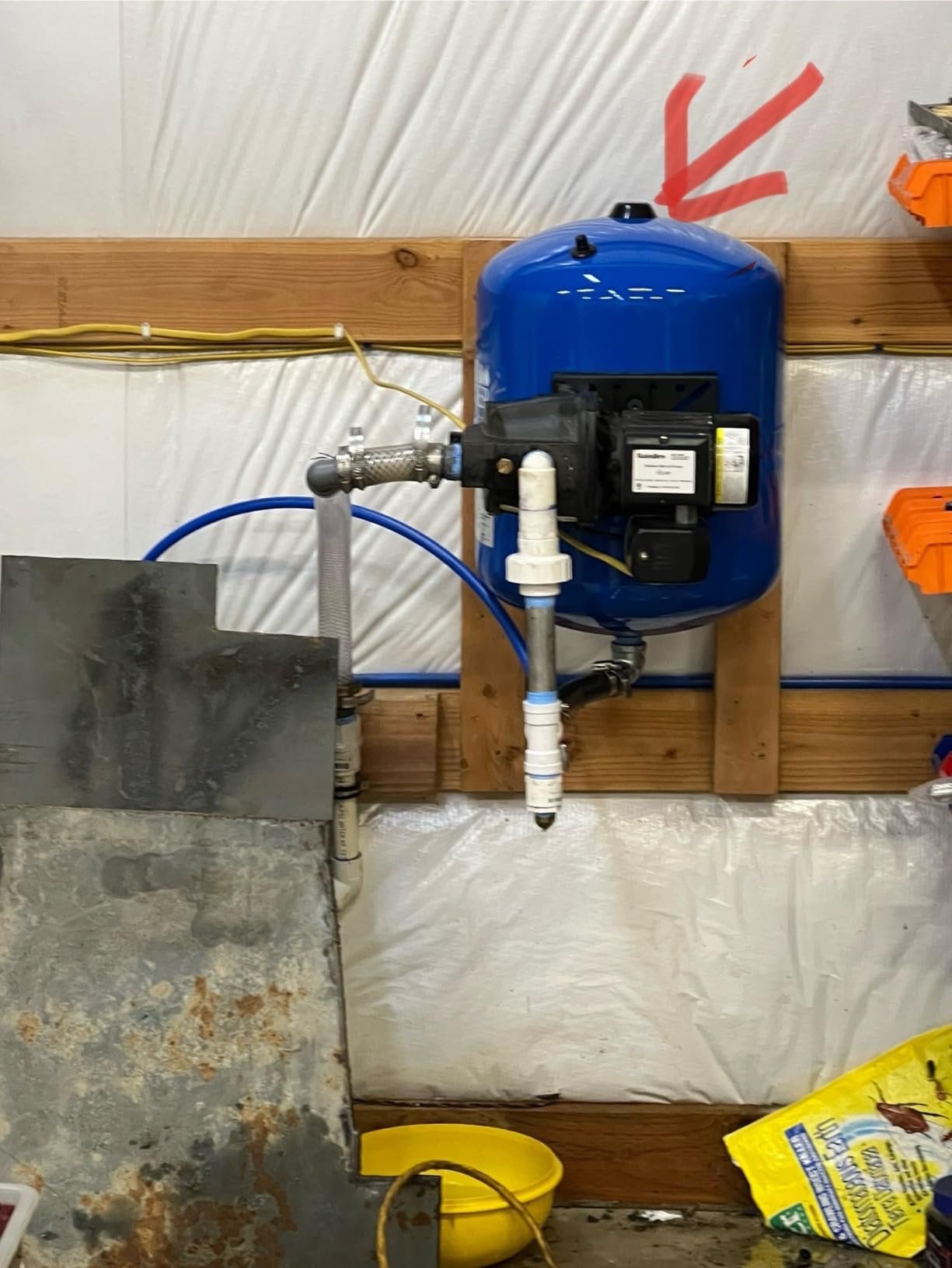 WaterWorker HT-14HB Water Worker Horizontal Pre-Charged Well Tank, 14 Gal, 1 in Mnpt, 100 Psi, Steel, Blue customer photo 1