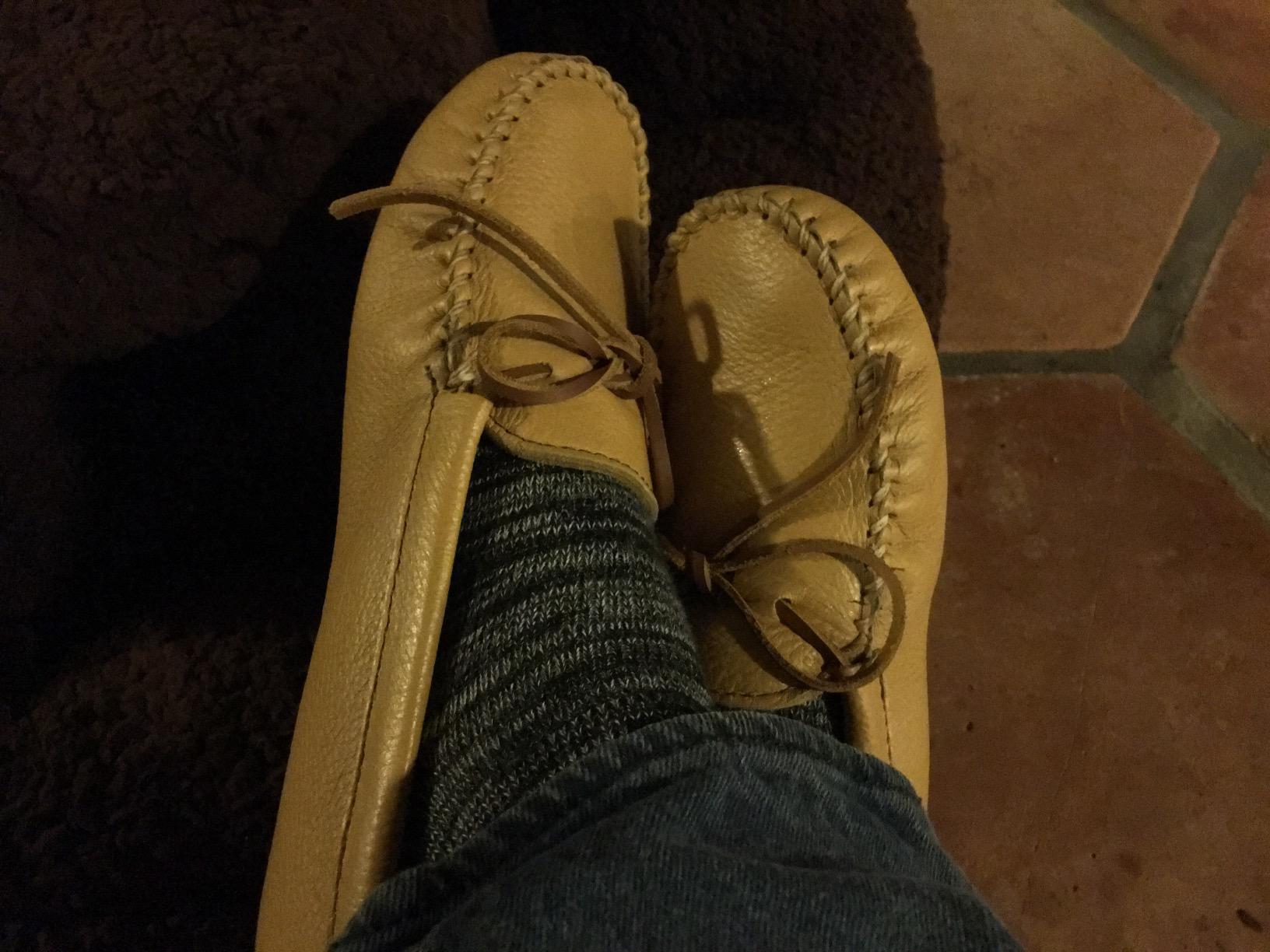 Minnetonka Men's Double Deerskin Softsole customer photo 1