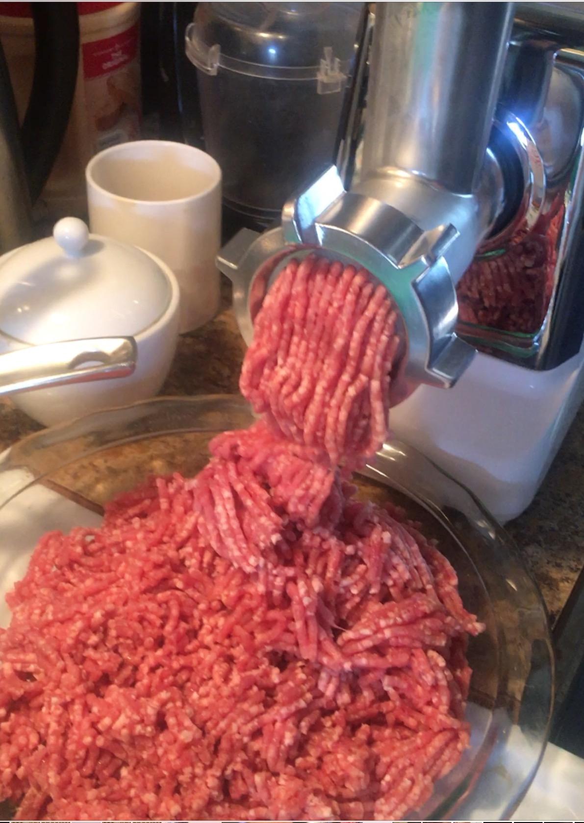 STX International Turboforce 3000 Series 5-in-1 Electric Meat Grinder | 3000W Max | 3-Speed | Size #12 | 5 Grinding Plates | 3 Stainless Steel Blades | Sausage Stuffer | Kubbe Maker & More Included customer photo 2