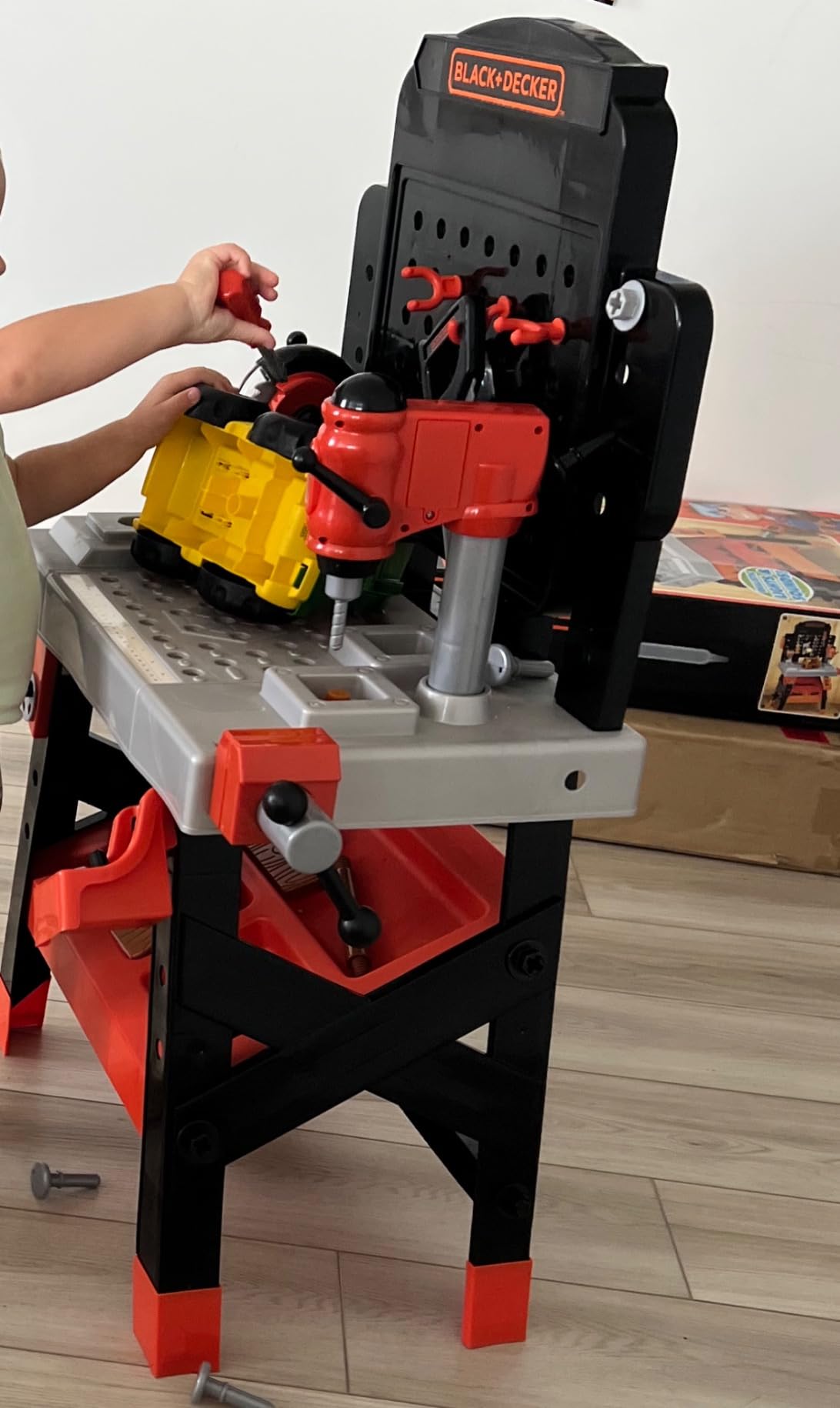 JAKKS Pacific Black+Decker Kids Workbench - Power Tools Workshop - Build Your Own Toy Tool Box - 75 Realistic Toy Tools and Accessories [Amazon Exclusive] customer photo 1