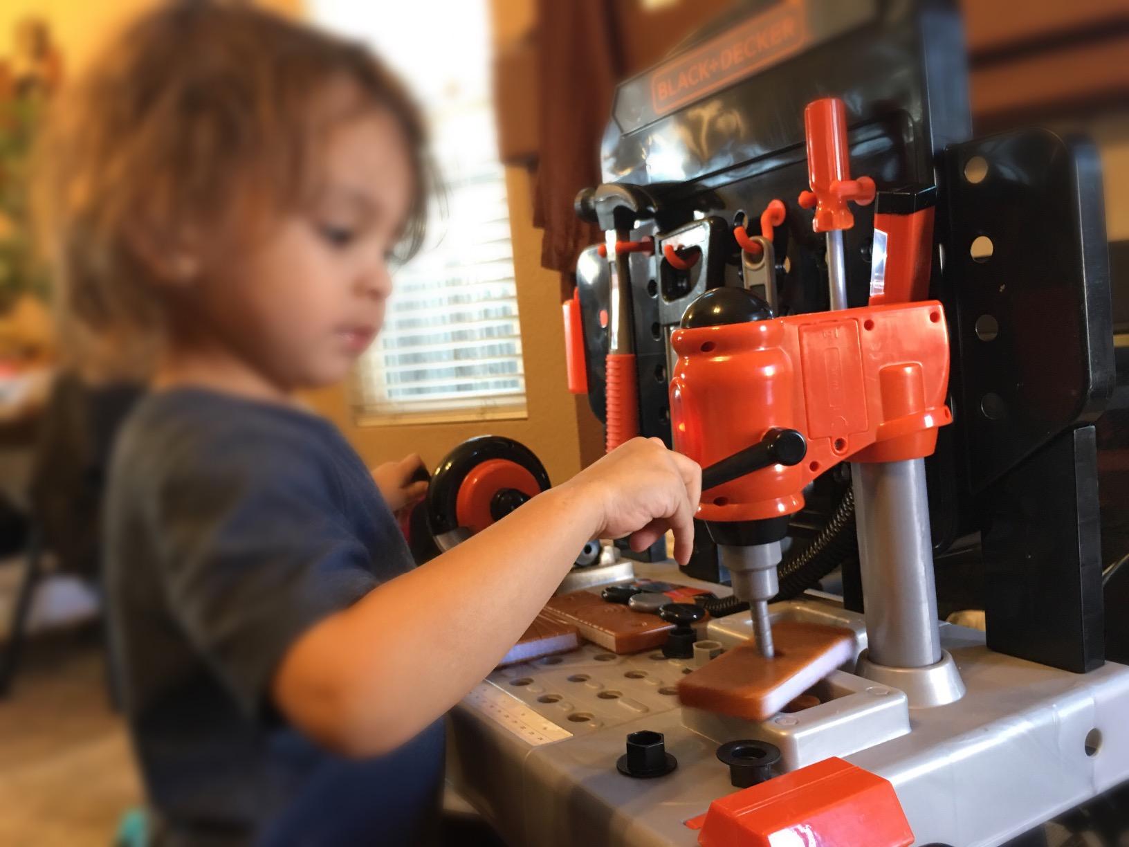 JAKKS Pacific Black+Decker Kids Workbench - Power Tools Workshop - Build Your Own Toy Tool Box - 75 Realistic Toy Tools and Accessories [Amazon Exclusive] customer photo 2