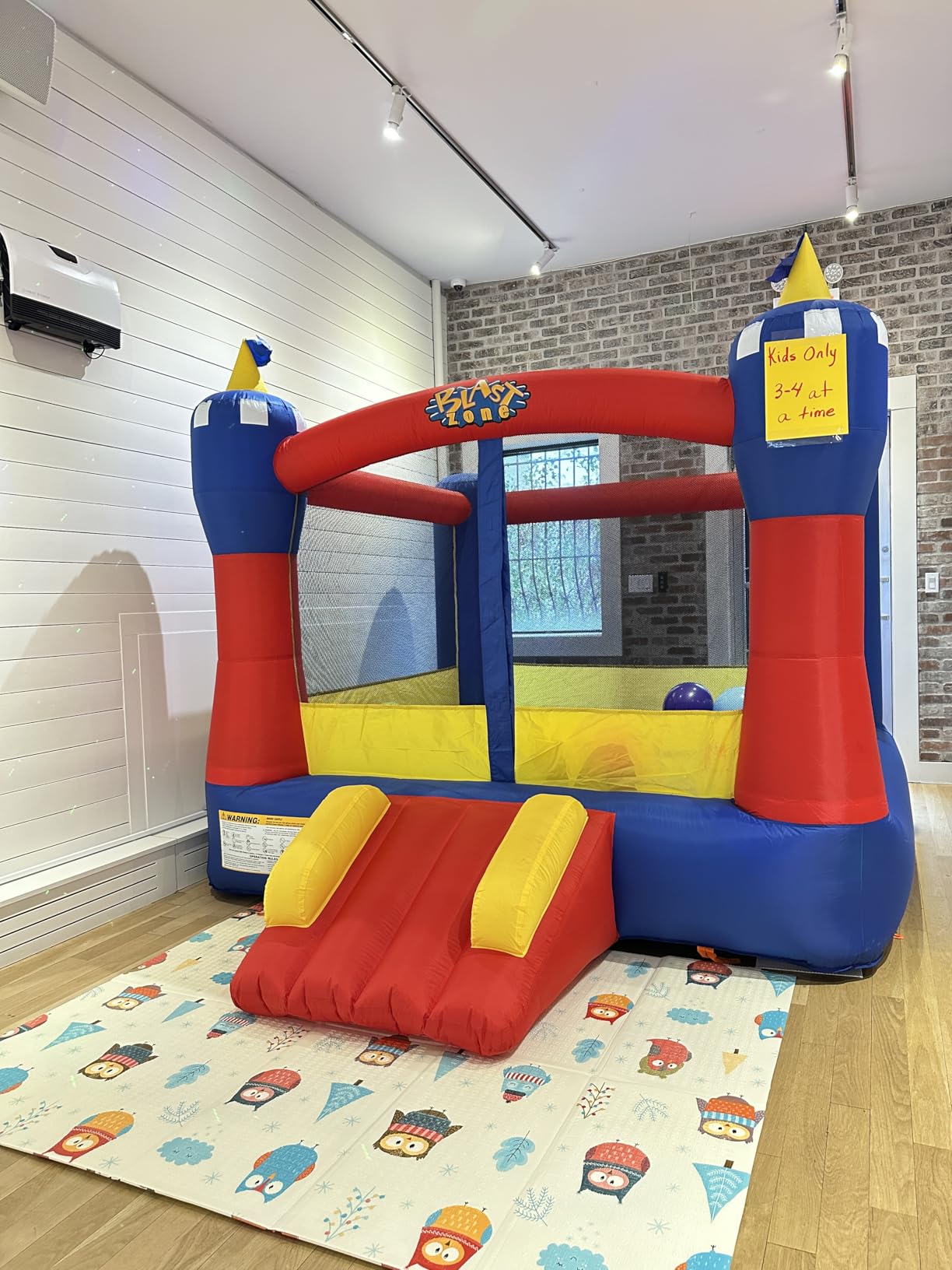 Blast Zone Magic Castle - Inflatable Bounce House with Blower - Premium Quality - Indoor/Outdoor - Portable - Sets Up in Seconds customer photo 2