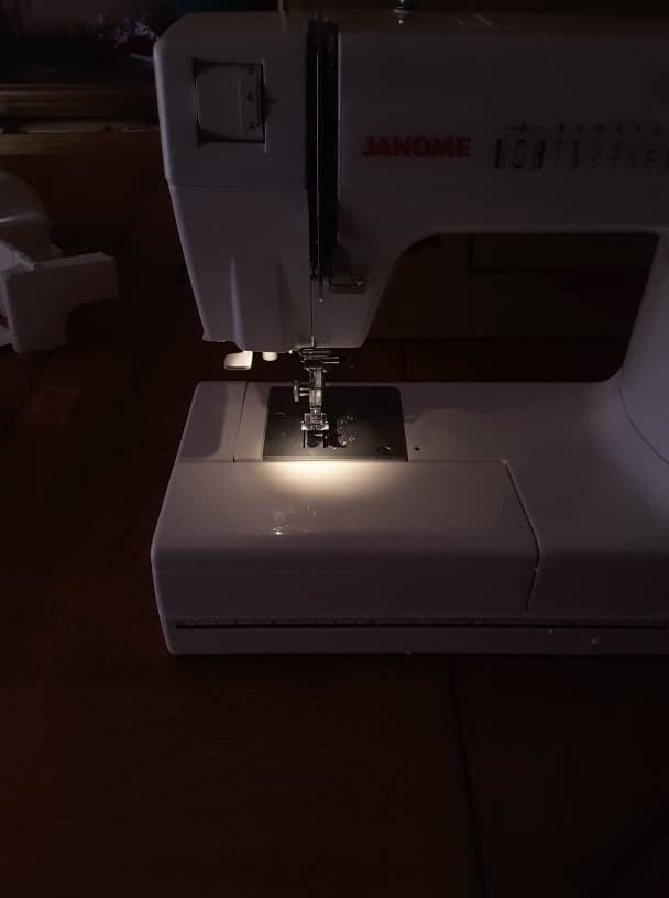 Janome HD1000 Heavy-Duty Sewing Machine with 14 Built-In Stitches customer photo 2