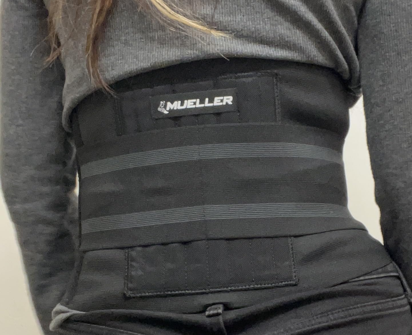 MUELLER Sports Medicine Adjustable Back Brace, Ideal for Upper and Lower Back Pain, Relief & Support for Men and Women, Strains, Sciatica, Scoliosis, Black customer photo 1