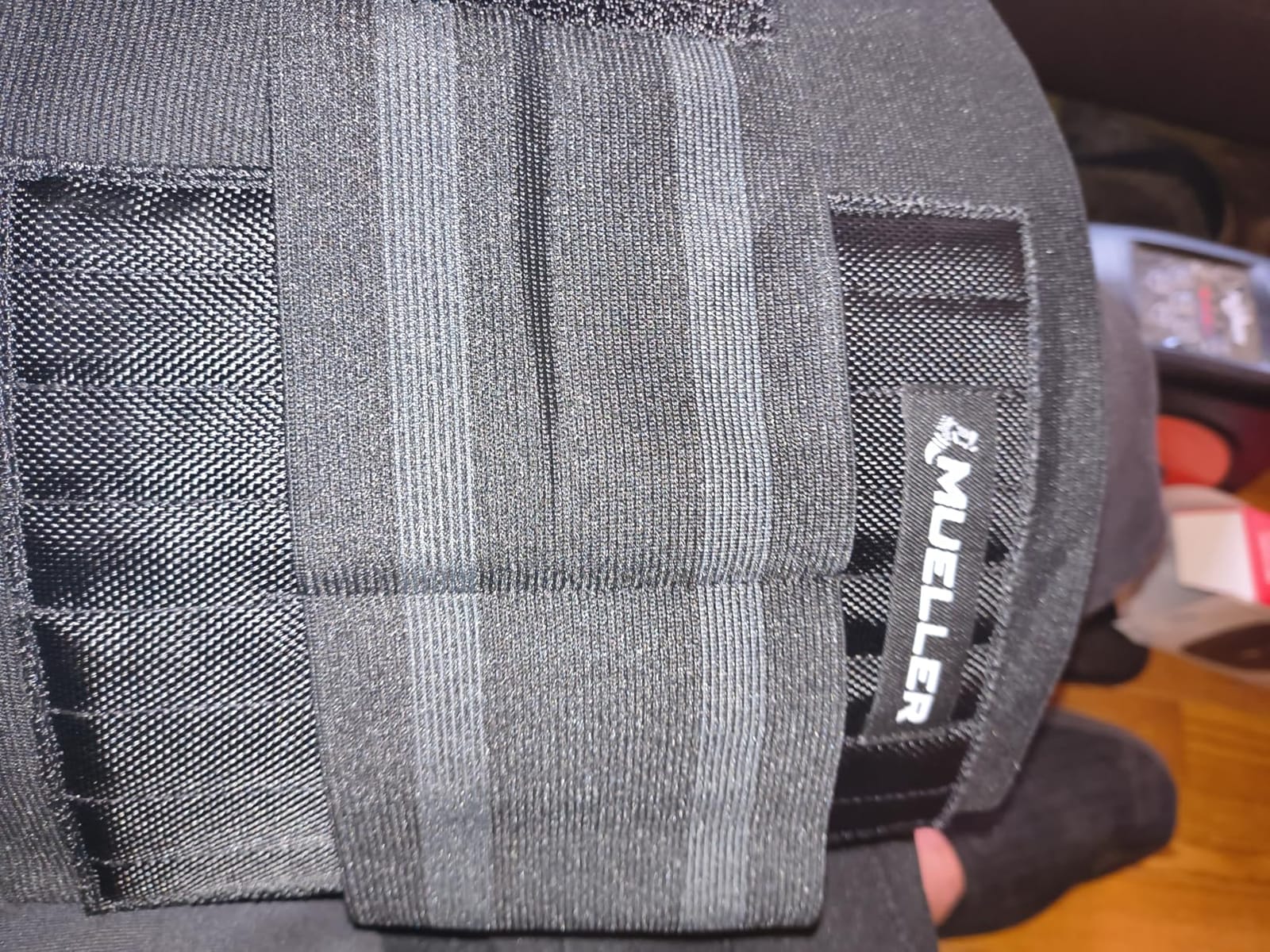MUELLER Sports Medicine Adjustable Back Brace, Ideal for Upper and Lower Back Pain, Relief & Support for Men and Women, Strains, Sciatica, Scoliosis, Black customer photo 2