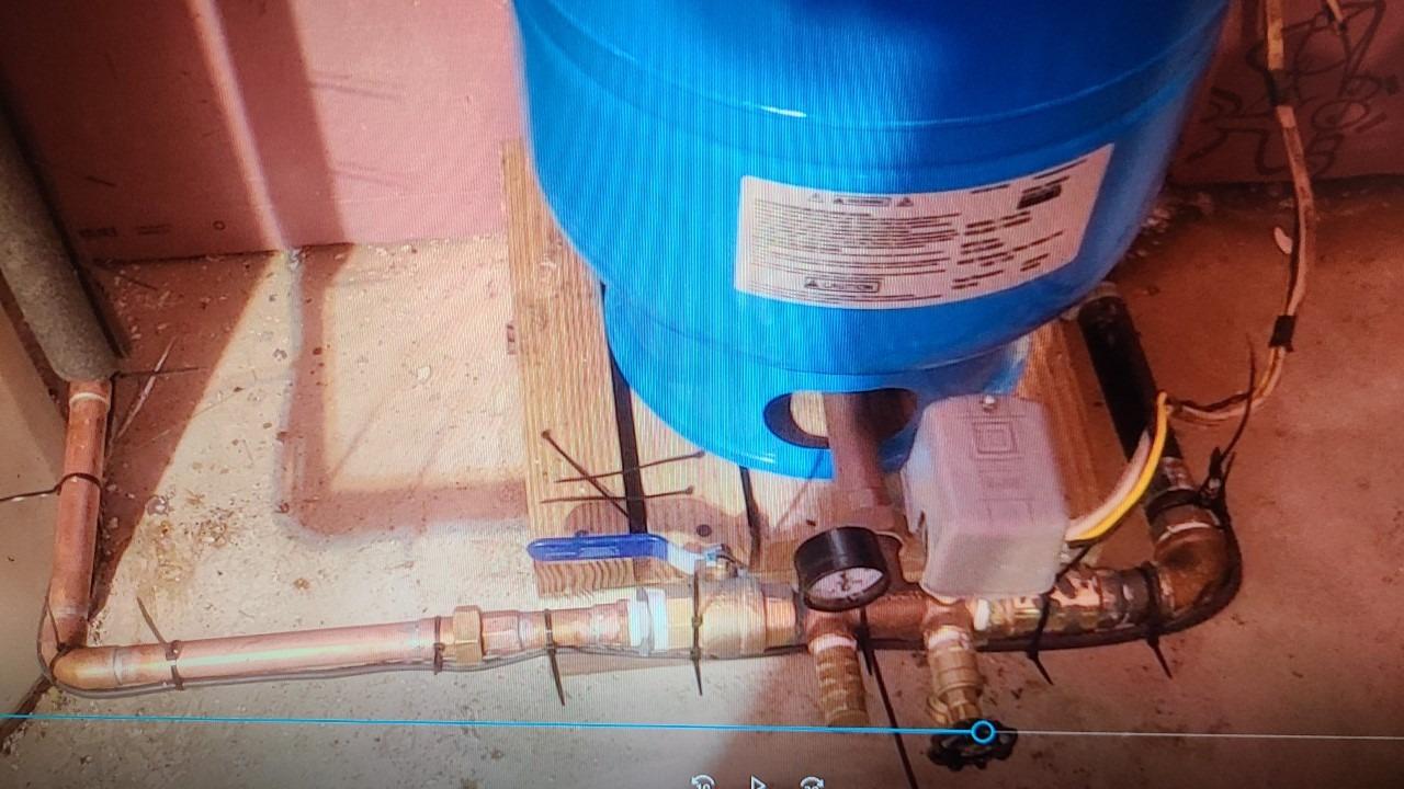 Amtrol WX-202 Well Pressure Tank customer photo 2