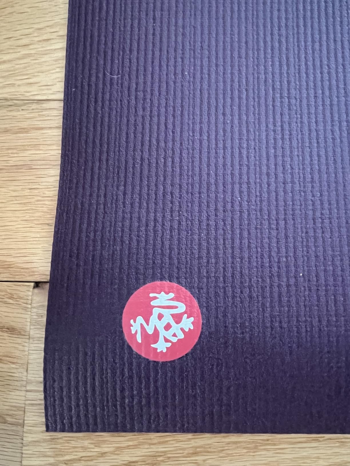 Manduka PROlite Yoga Mat 4.7mm | Lifetime Durability | Hygienic Construction | Teacher Approved customer photo 1