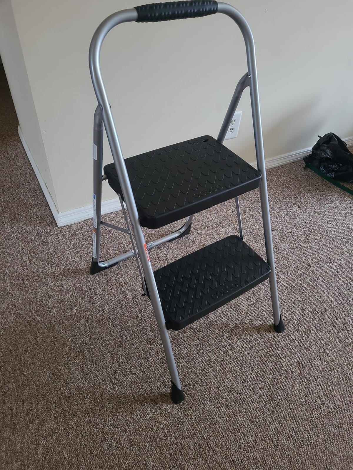 Cosco 11408PBL1E Three Step Big Step Folding Step Stool with Rubber Hand Grip, Grey customer photo 1