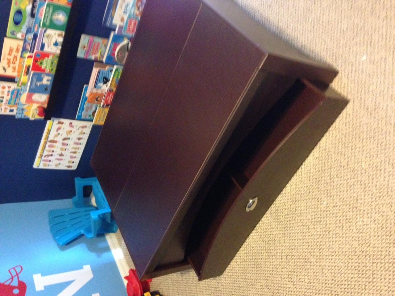 KidKraft Metropolis Wooden Train Set & Table with 100 Pieces and Storage Drawer - Espresso customer photo 2
