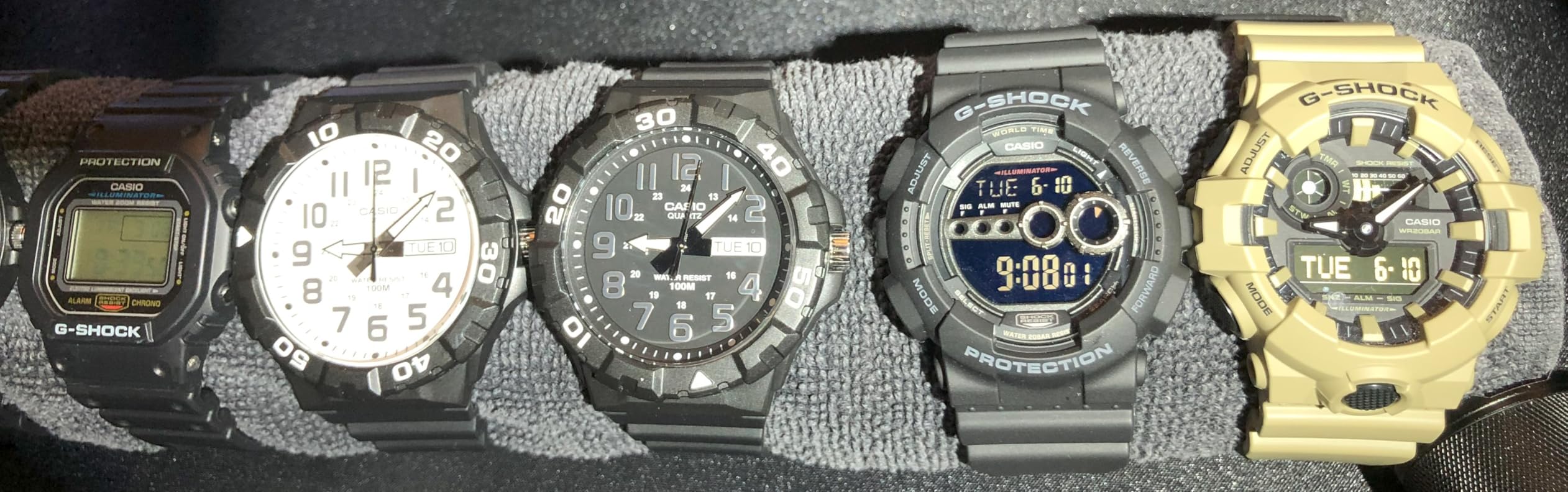 Casio G-Shock GD100-1B Men's Tough Digital Watch, 200M Water Resistant, LED Backlight, 7-Year Battery customer photo 2