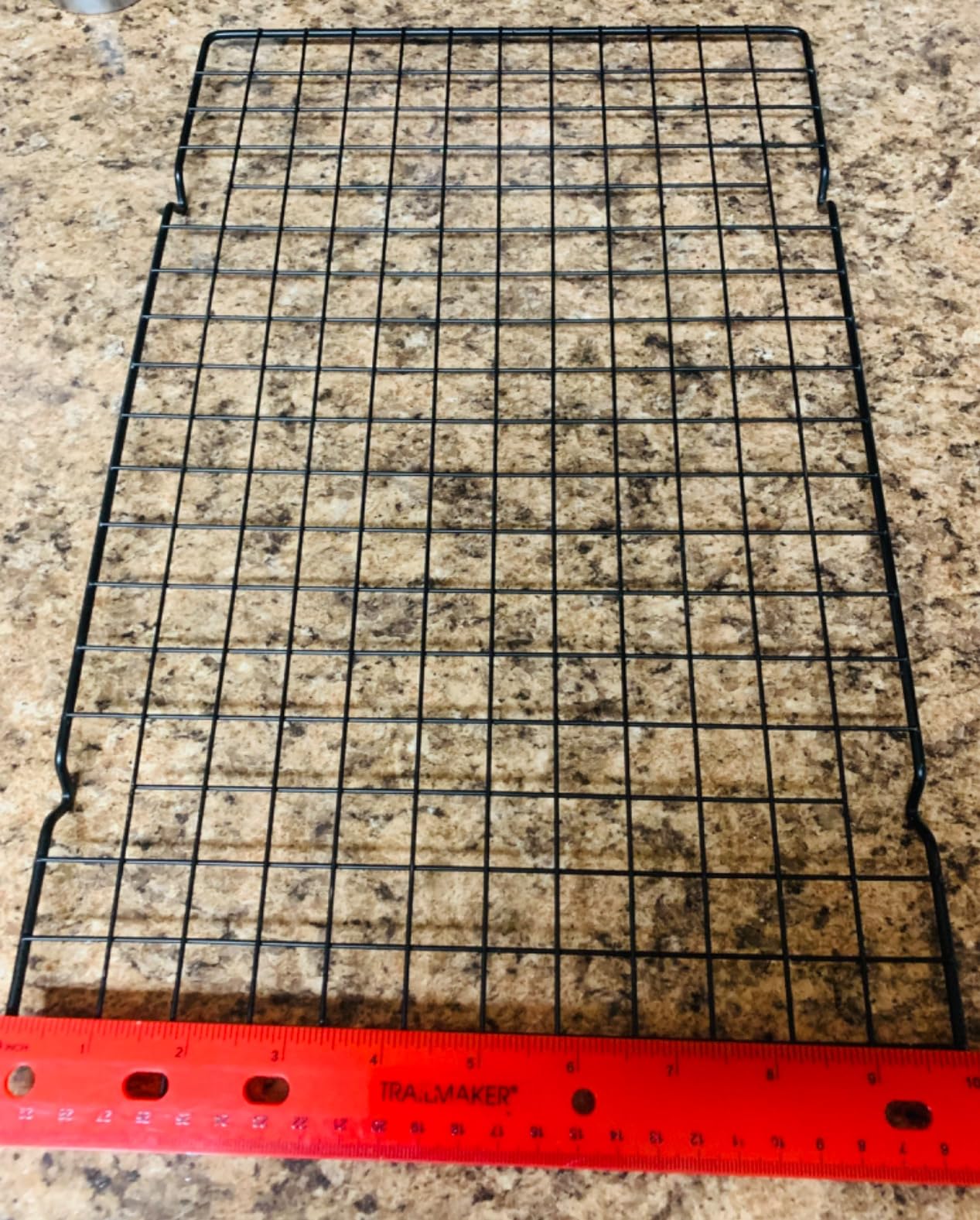 Wilton Gold Non-Stick Cooling Grid, Made Without PFAS, 16 x 10 in. - Non-Stick Steel with Scratch-Resistant Coating, Resists Warping, Dishwasher Safe customer photo 2