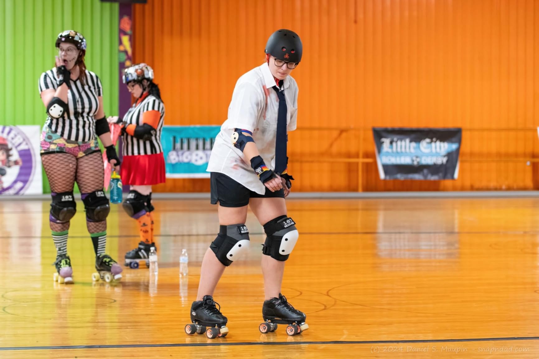 Riedell R3 Indoor Quad Roller Skates for Men and Women | Ultra-Durable, Sonar Cayman Wheels, Nylon Plate, Precision Fit, Roller Skates, ABEC-5 Bearings, Velcro Cinch Strap customer photo 1