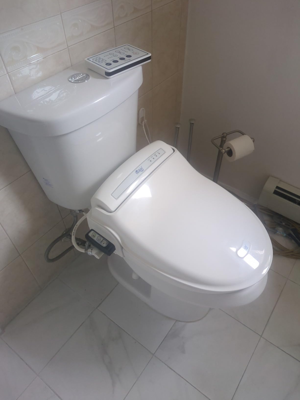 Bio Bidet Bliss BB1000 Electric Bidet Toilet Seat, Warm Water with Air Dryer, Heated Seat with Slow Close Lid, Remote Control, Elongated White customer photo 1