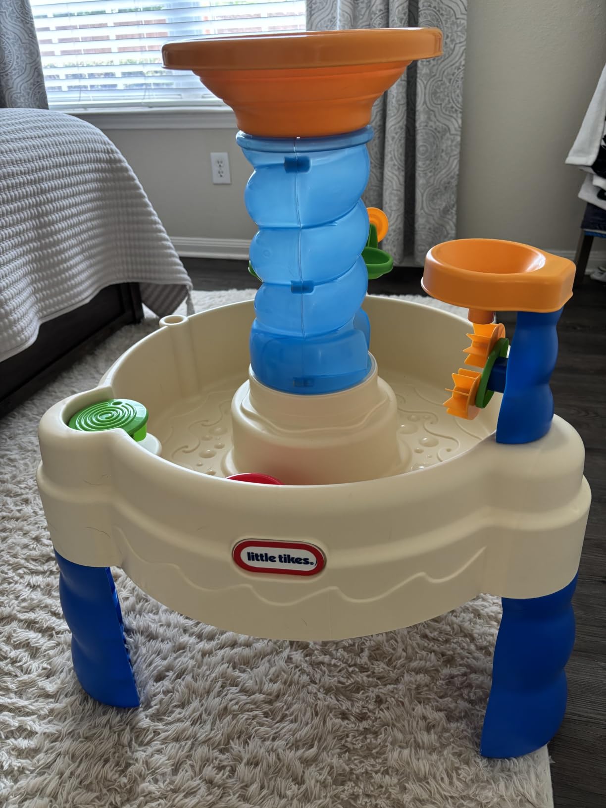 Little Tikes Spiralin' Seas Waterpark Play Table, Multicolor customer photo 1